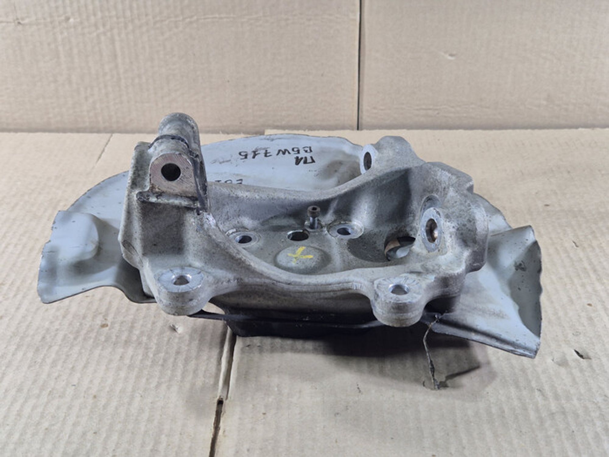 https://ycs.partsauto.market/partsauto-images/thmbs/78ee0fb3787e2dce013ed29fc8a1120c/babab35e42e6f31693a54f3ddae459be/6fbb8444b182d420d2058ed19106ffec.jpg
