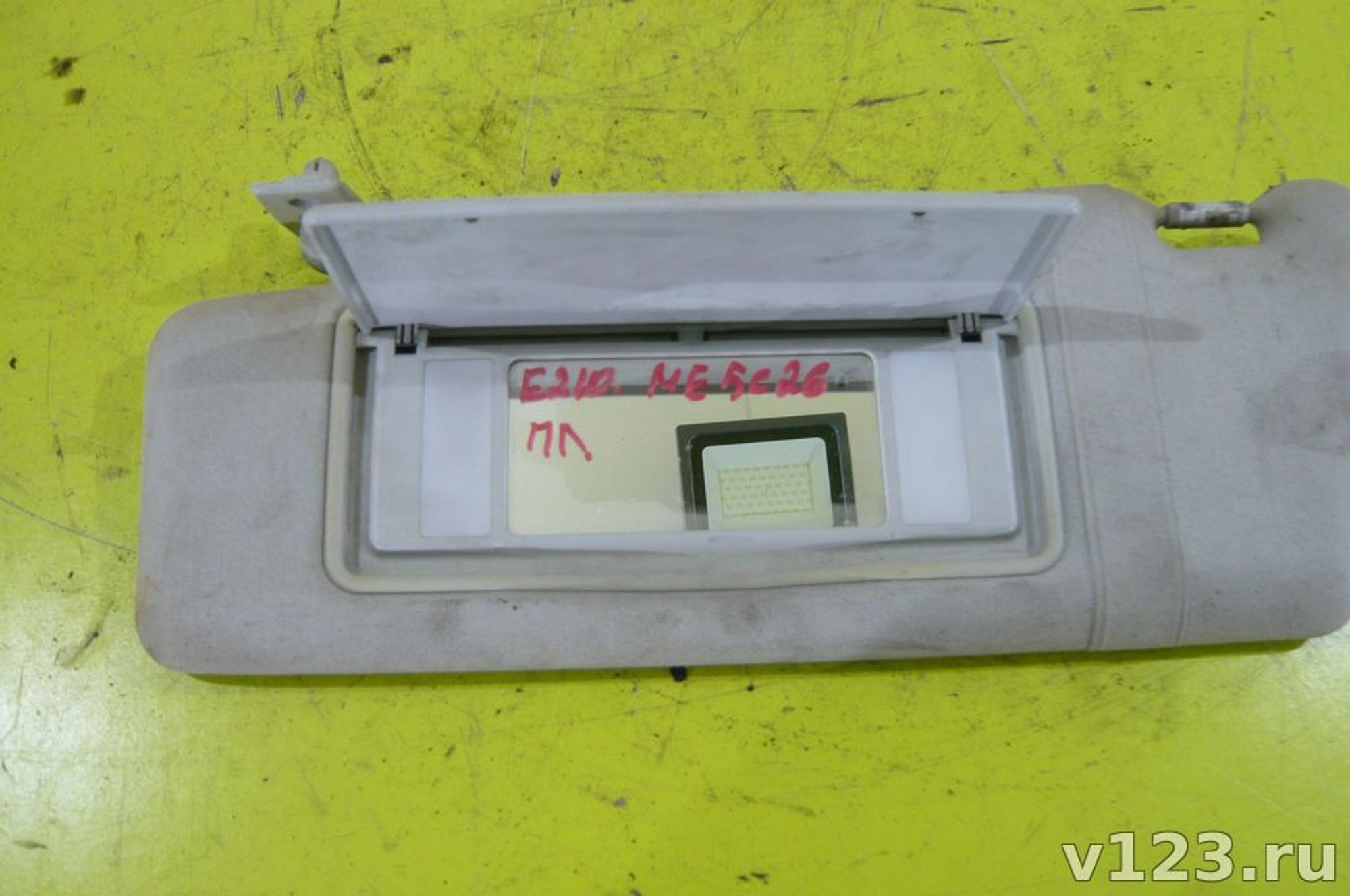 https://ycs.partsauto.market/partsauto-images/thmbs/78ee0fb3787e2dce013ed29fc8a1120c/bbb1b0e45e30a8a664fd5870fe6ef66a/4cd73b935a644fe403a595e7a01cebc1.jpg