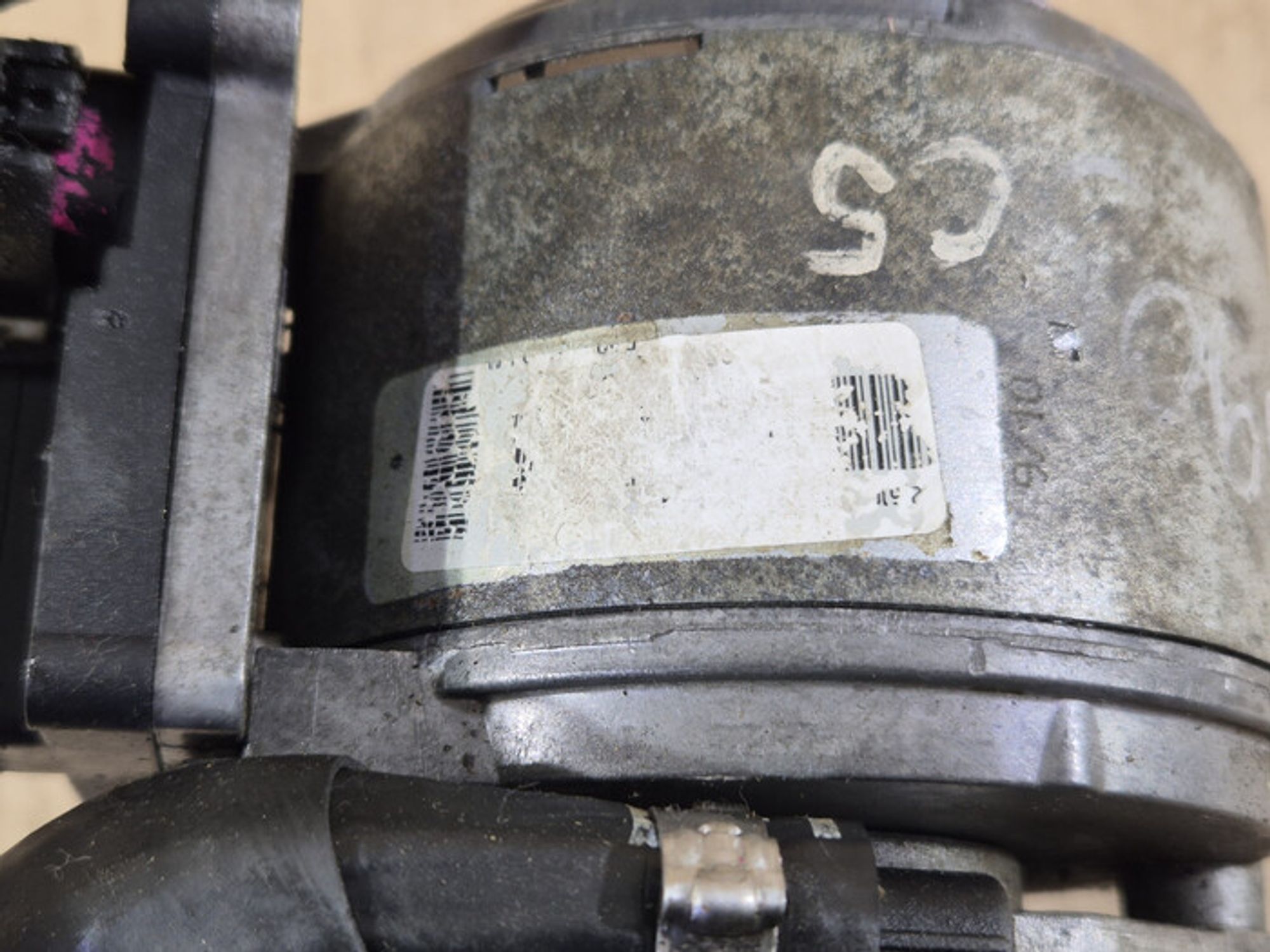 https://ycs.partsauto.market/partsauto-images/thmbs/78ee0fb3787e2dce013ed29fc8a1120c/bda825858c27c4b328ff3c2aea6e0d32/f84e07ca52d367012a449a5e7b8a50bb.jpg