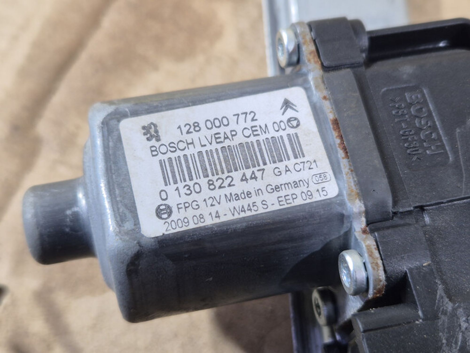 https://ycs.partsauto.market/partsauto-images/thmbs/78ee0fb3787e2dce013ed29fc8a1120c/be847c146a7bd3bfe9743f6f508492ed/6e57f69880fbfecfc37c4a88febaa6f4.jpg