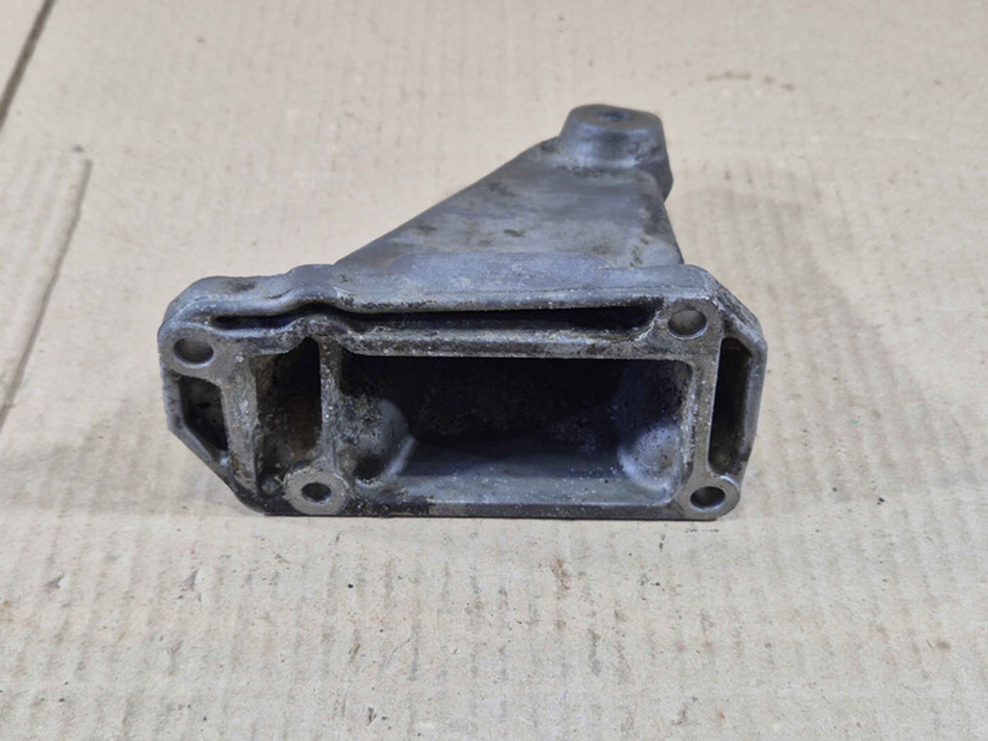 https://ycs.partsauto.market/partsauto-images/thmbs/78ee0fb3787e2dce013ed29fc8a1120c/beb8aa51f2b2b7d3048a9fd15919cd2d/6cff103f8d4cab4d8ae882317ec4ca78.jpg