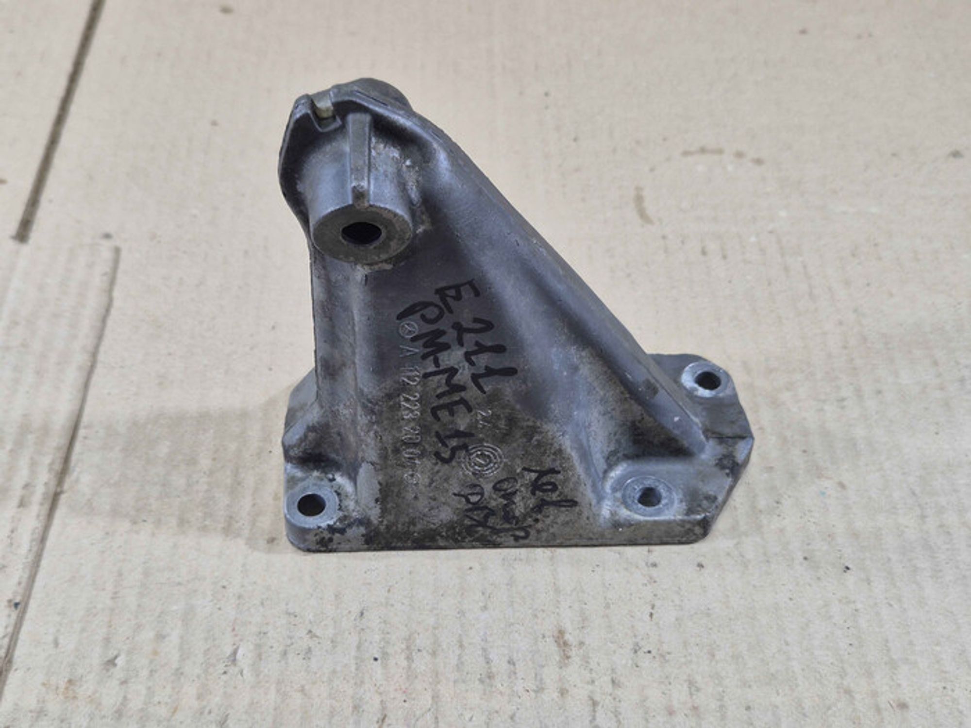 https://ycs.partsauto.market/partsauto-images/thmbs/78ee0fb3787e2dce013ed29fc8a1120c/beb8aa51f2b2b7d3048a9fd15919cd2d/bf9a3f6331790518a3a2cdc2cd8061b4.jpg