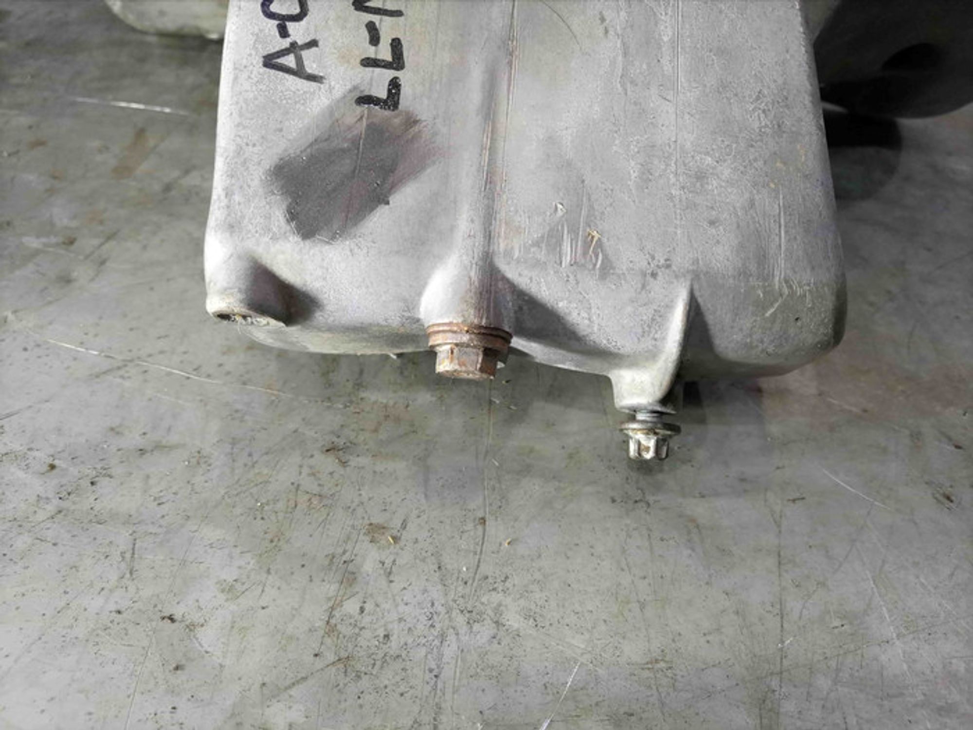 https://ycs.partsauto.market/partsauto-images/thmbs/78ee0fb3787e2dce013ed29fc8a1120c/c08c47fa837b0d904082f4e46746eae1/c2b5462b96f6077a1c8a183cc5f74753.jpg