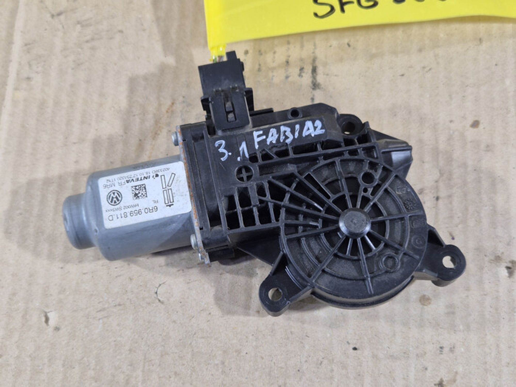https://ycs.partsauto.market/partsauto-images/thmbs/78ee0fb3787e2dce013ed29fc8a1120c/c1309c3b38dc6b6e7125d2c9f73a259f/5eccae8a36f5962223707bf28b44dccc.jpg