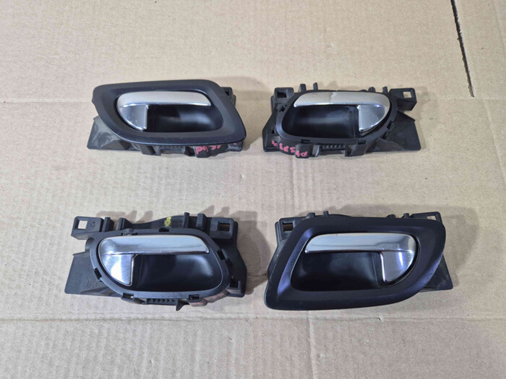 https://ycs.partsauto.market/partsauto-images/thmbs/78ee0fb3787e2dce013ed29fc8a1120c/c233ece025522321f99204590e807e19/c64ef21370b3de57e80c33e2462d2baa.jpg