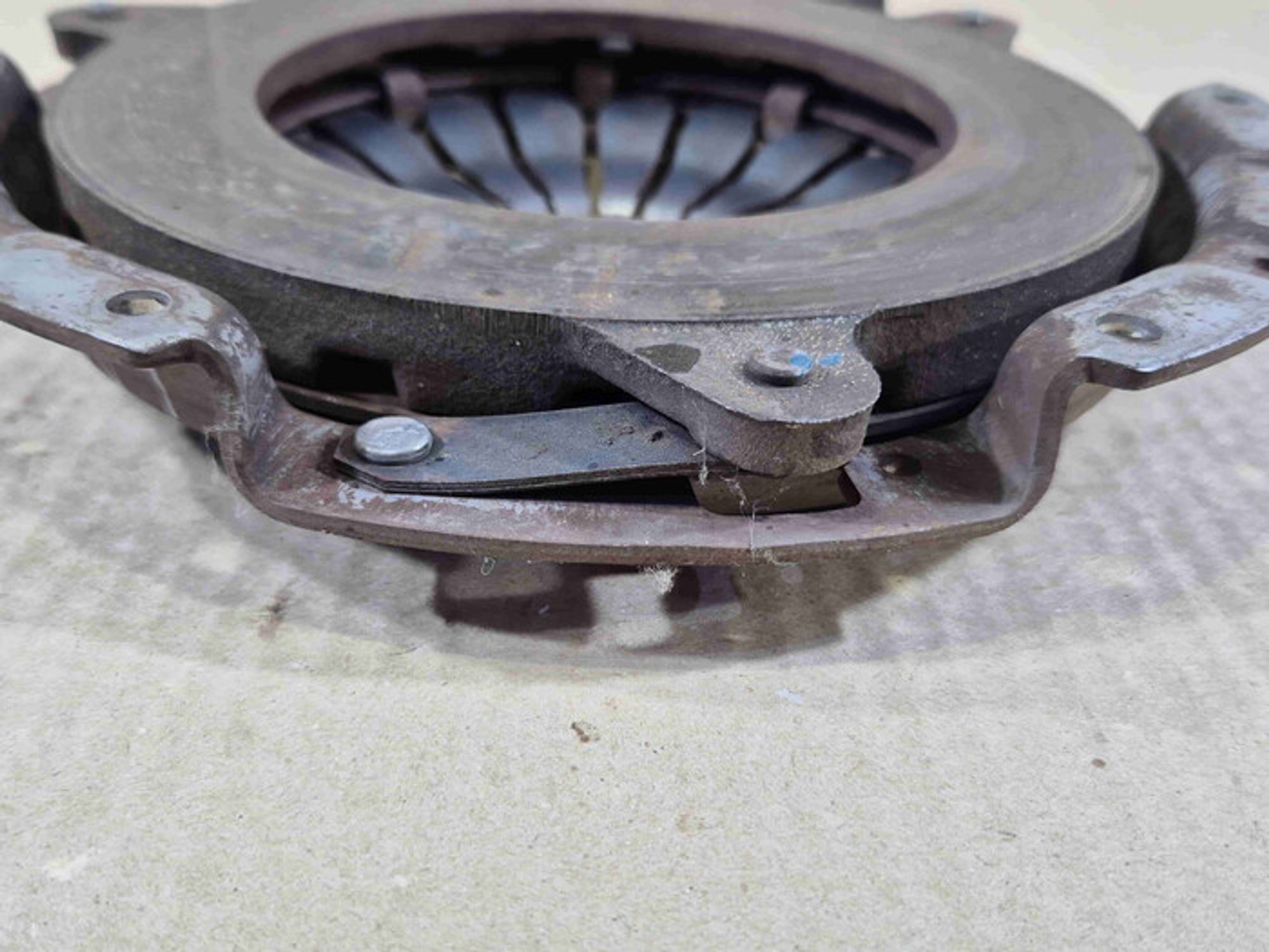 https://ycs.partsauto.market/partsauto-images/thmbs/78ee0fb3787e2dce013ed29fc8a1120c/c349950895db6a71526846611818e746/6eaa895ada7497db0fdf7173571c1e78.jpg