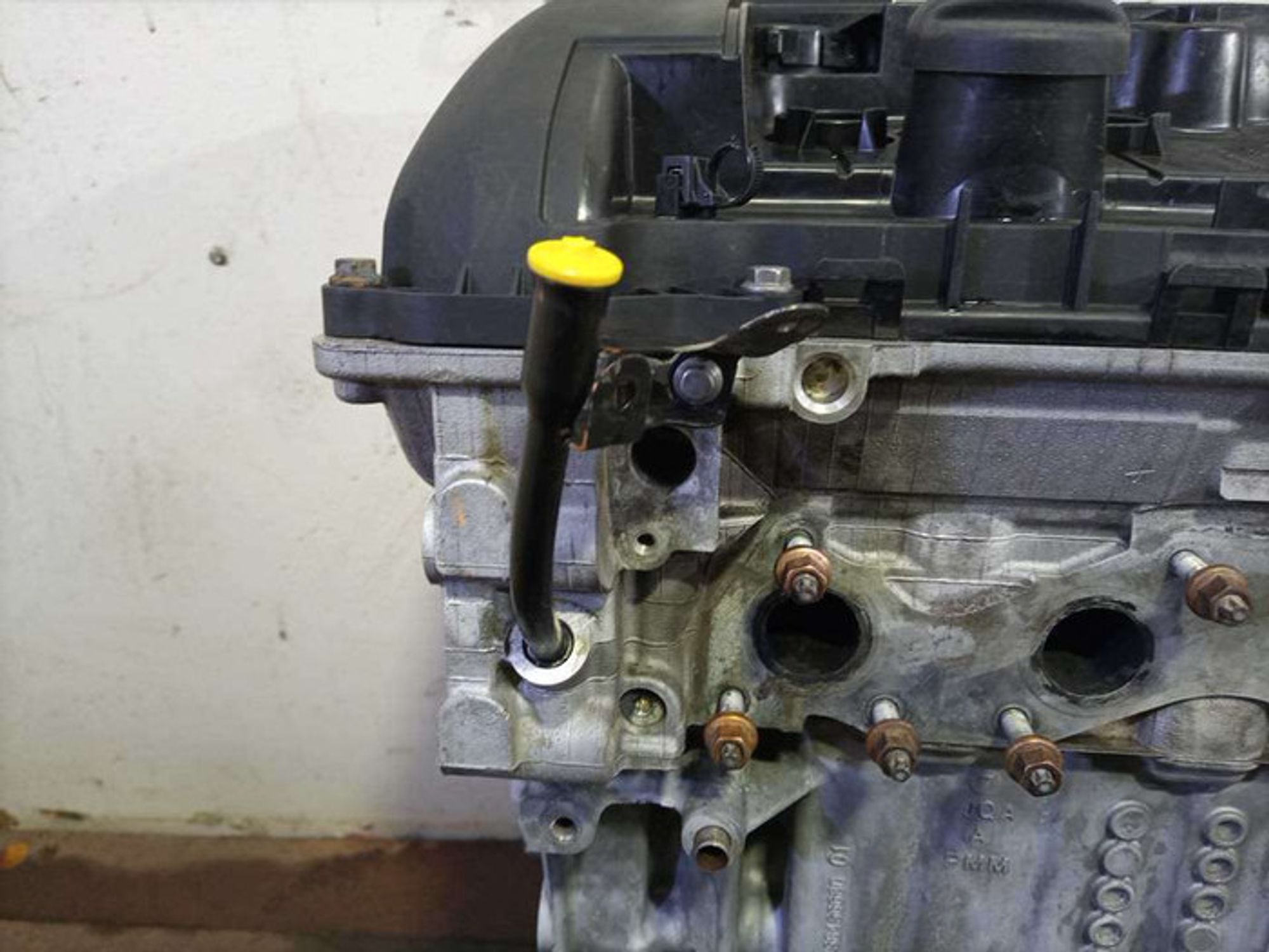https://ycs.partsauto.market/partsauto-images/thmbs/78ee0fb3787e2dce013ed29fc8a1120c/c3cf62fd4176063d94651920683807c4/820d41acf19e3e42325ce7e1cab6e49b.jpg