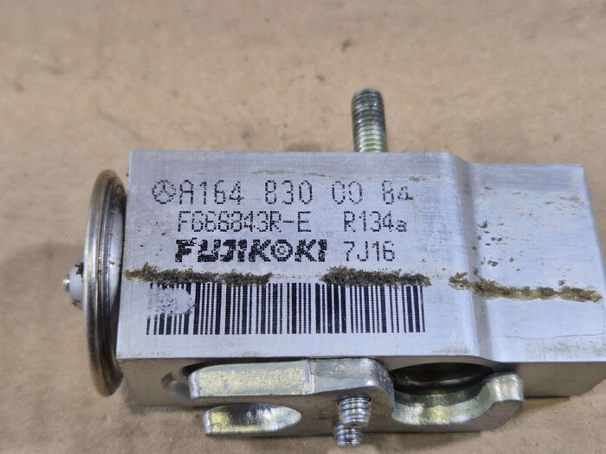 https://ycs.partsauto.market/partsauto-images/thmbs/78ee0fb3787e2dce013ed29fc8a1120c/c5b2cbc7386a5c21a0c6745c641047dc/36efa7fa7d182584b02ff093baf48945.jpg