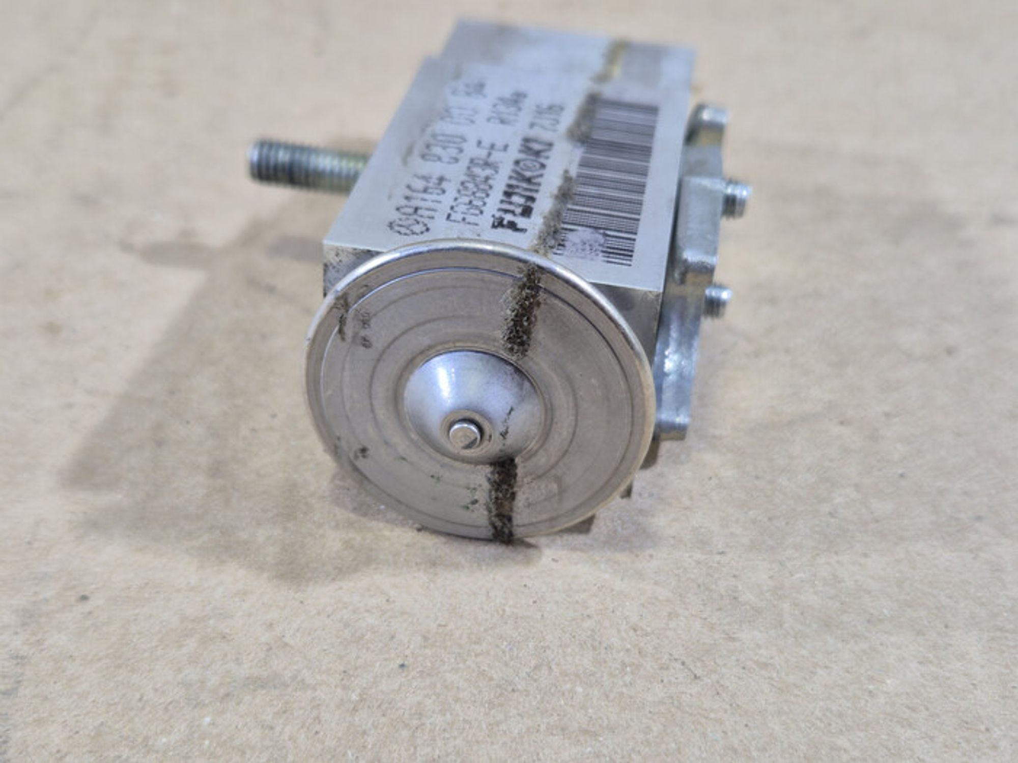 https://ycs.partsauto.market/partsauto-images/thmbs/78ee0fb3787e2dce013ed29fc8a1120c/c5b2cbc7386a5c21a0c6745c641047dc/37a1dd693c5376d1a0ed62699bc6989e.jpg