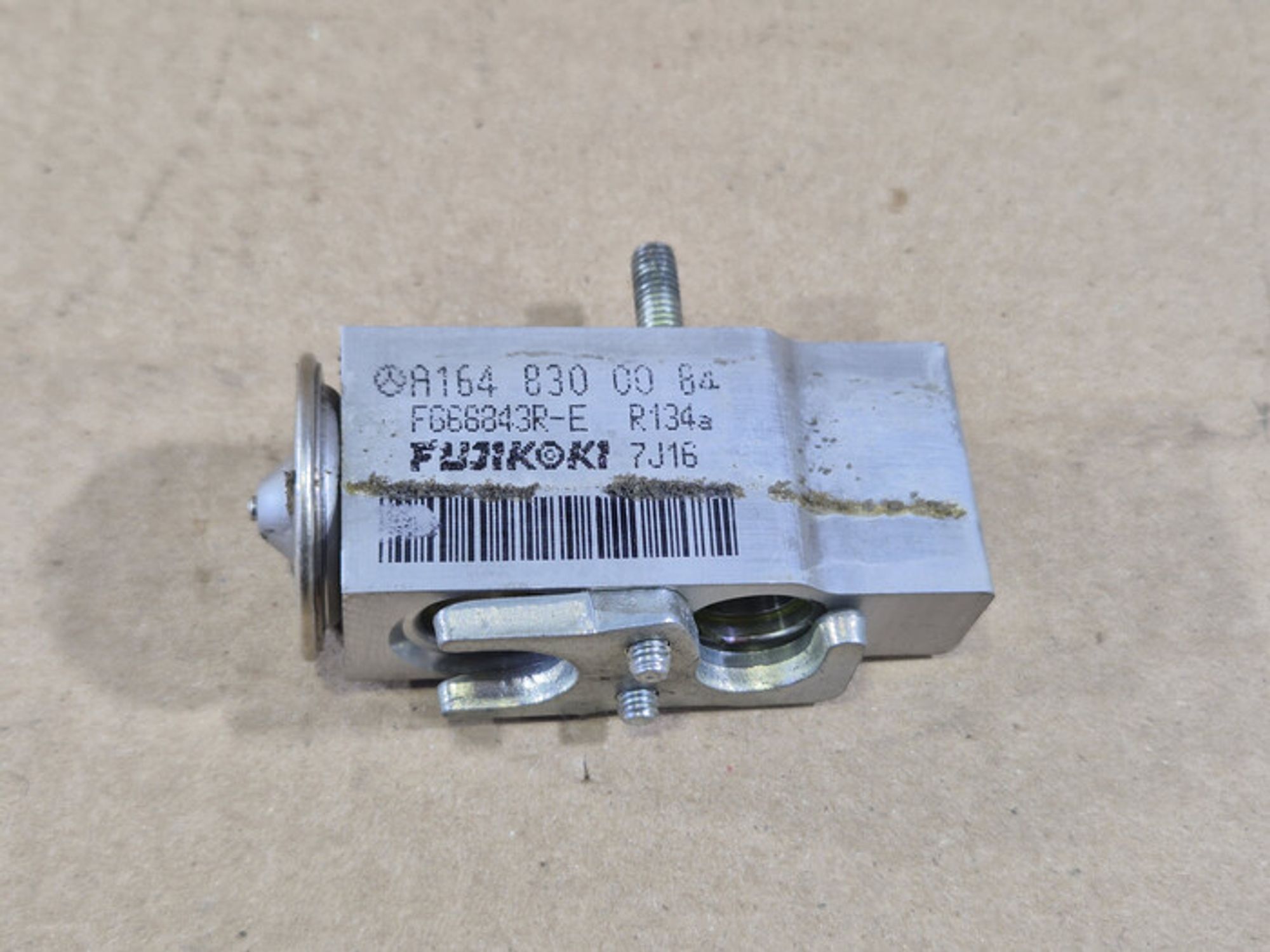https://ycs.partsauto.market/partsauto-images/thmbs/78ee0fb3787e2dce013ed29fc8a1120c/c5b2cbc7386a5c21a0c6745c641047dc/9178797c76a6038106104c60d5f21b46.jpg