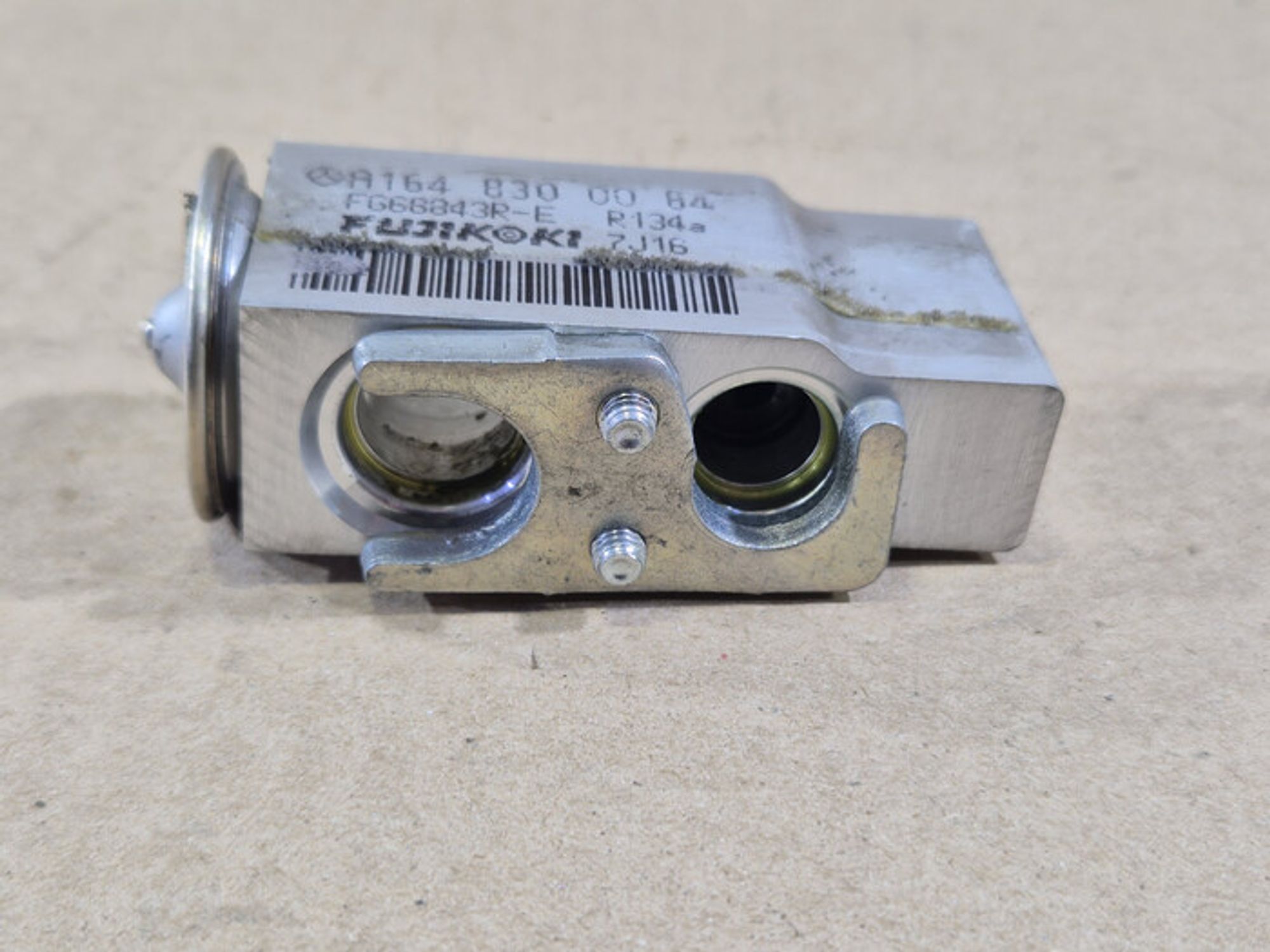 https://ycs.partsauto.market/partsauto-images/thmbs/78ee0fb3787e2dce013ed29fc8a1120c/c5b2cbc7386a5c21a0c6745c641047dc/a1239799ef921f1370801a3bb43c2c1d.jpg