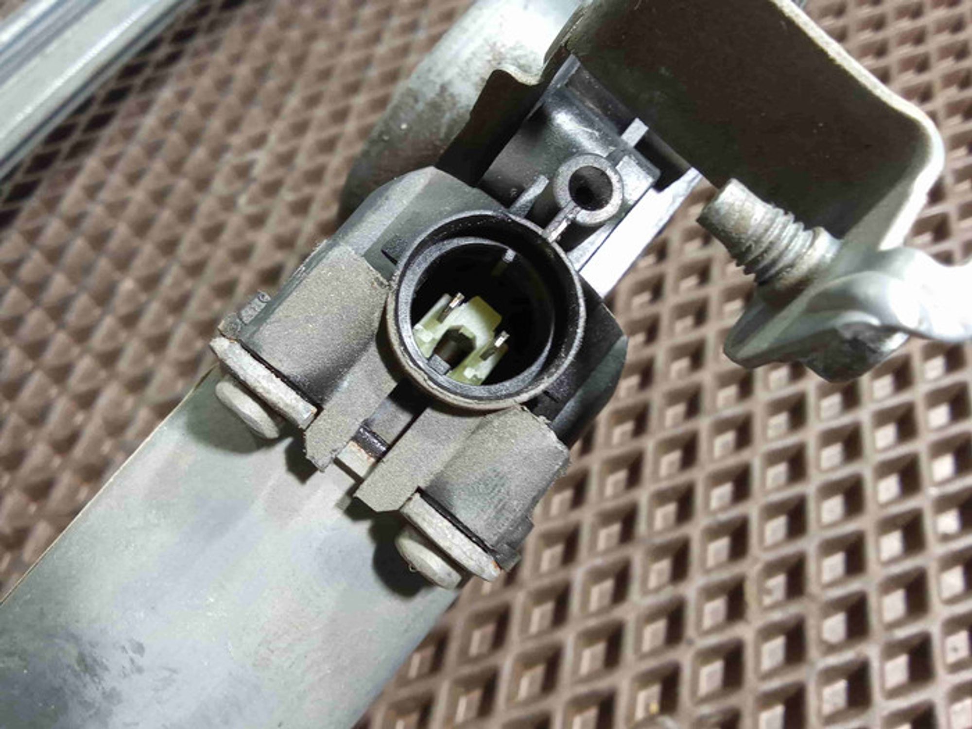 https://ycs.partsauto.market/partsauto-images/thmbs/78ee0fb3787e2dce013ed29fc8a1120c/c6f7e7b91f4c02564ee925d936fd4bfd/fb6bf16f2e76eea2f4c71890b458305d.jpg