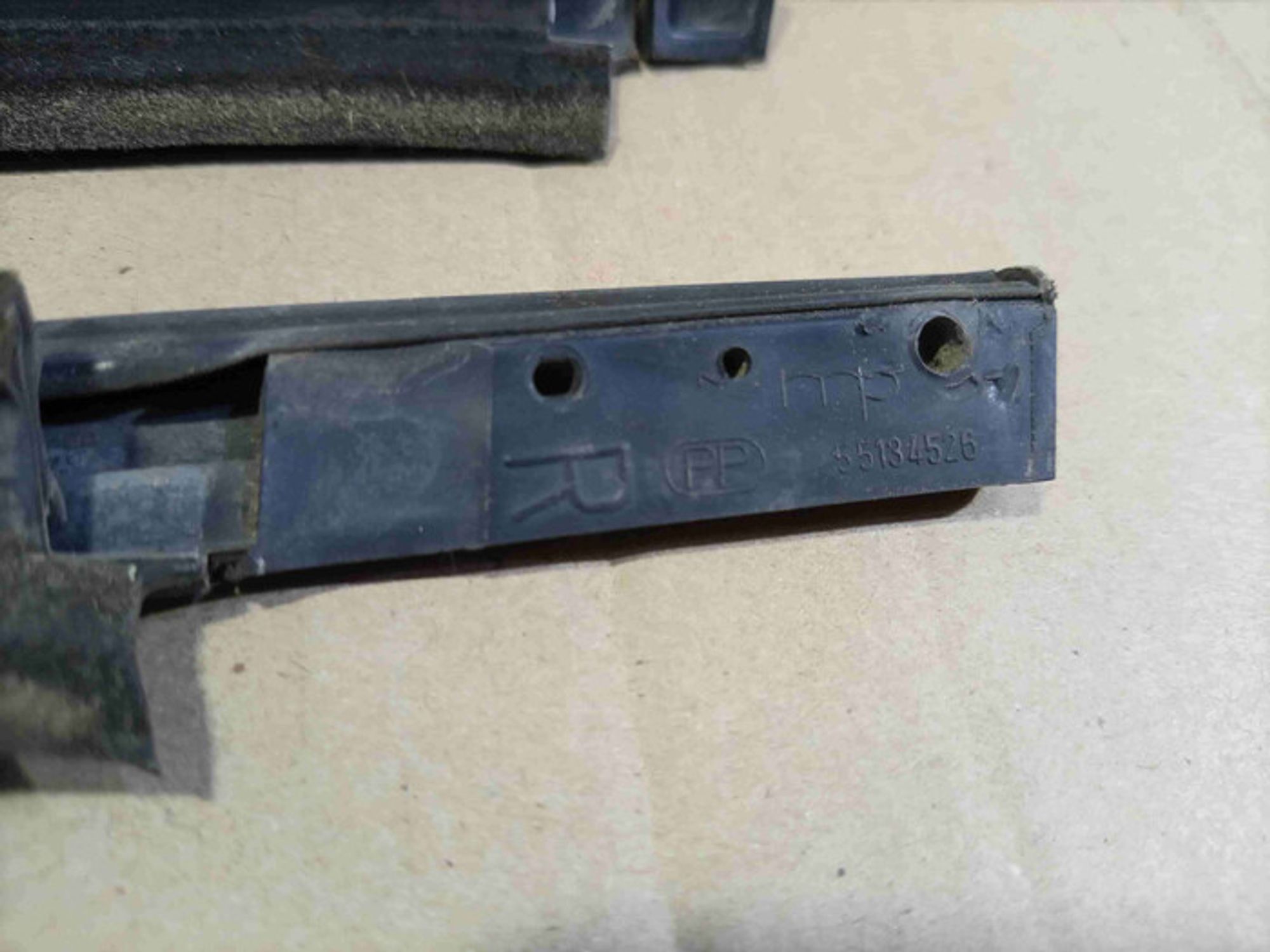 https://ycs.partsauto.market/partsauto-images/thmbs/78ee0fb3787e2dce013ed29fc8a1120c/c81a1921e01eed18bf03a99d9ce1ea42/732a05482a94e69be54423a3ff3e9bb6.jpg