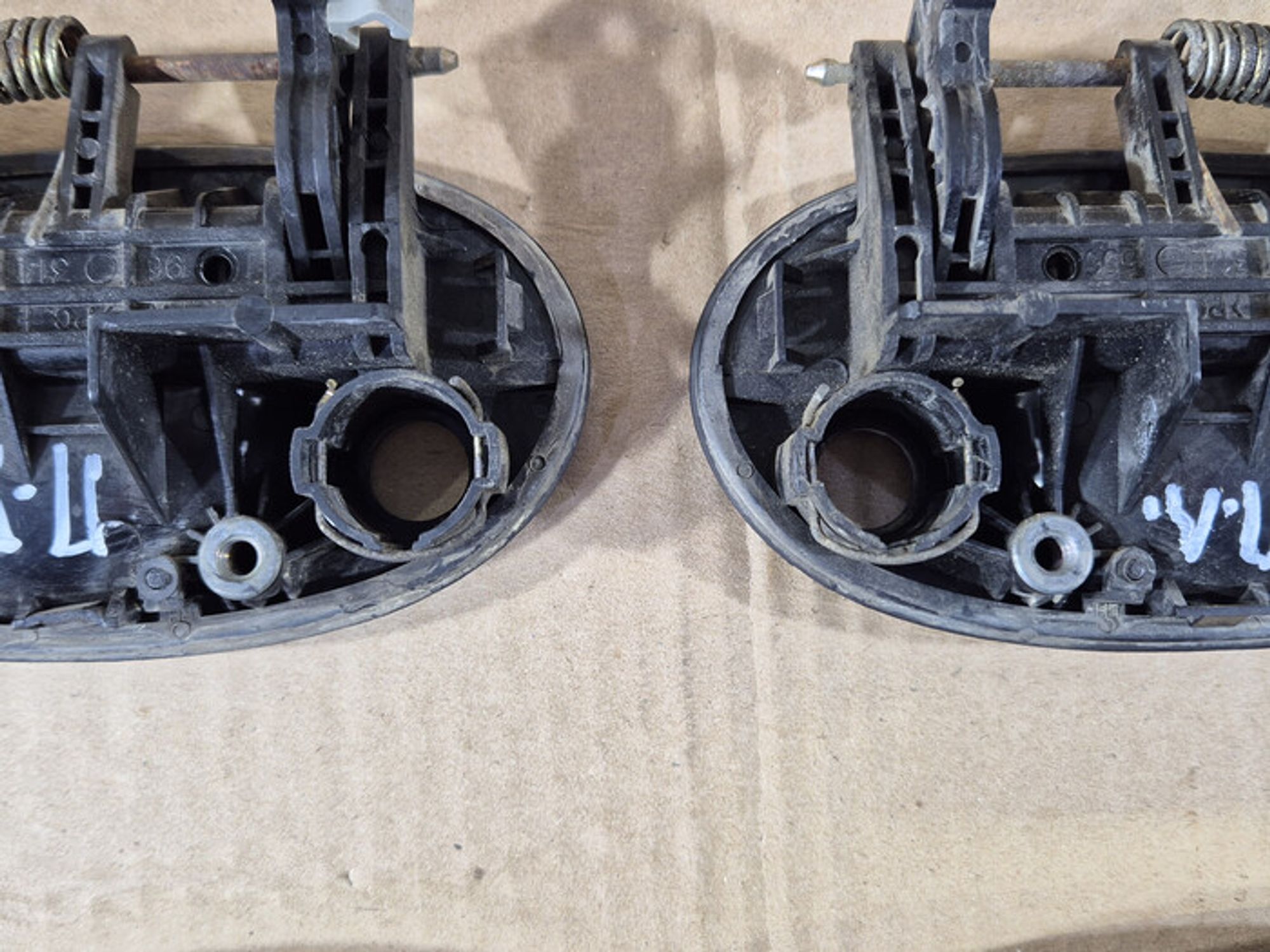 https://ycs.partsauto.market/partsauto-images/thmbs/78ee0fb3787e2dce013ed29fc8a1120c/c850651f4fb1b8acc3b2f9fe47d4b661/0e346ec982c17de37638de5531a4b031.jpg