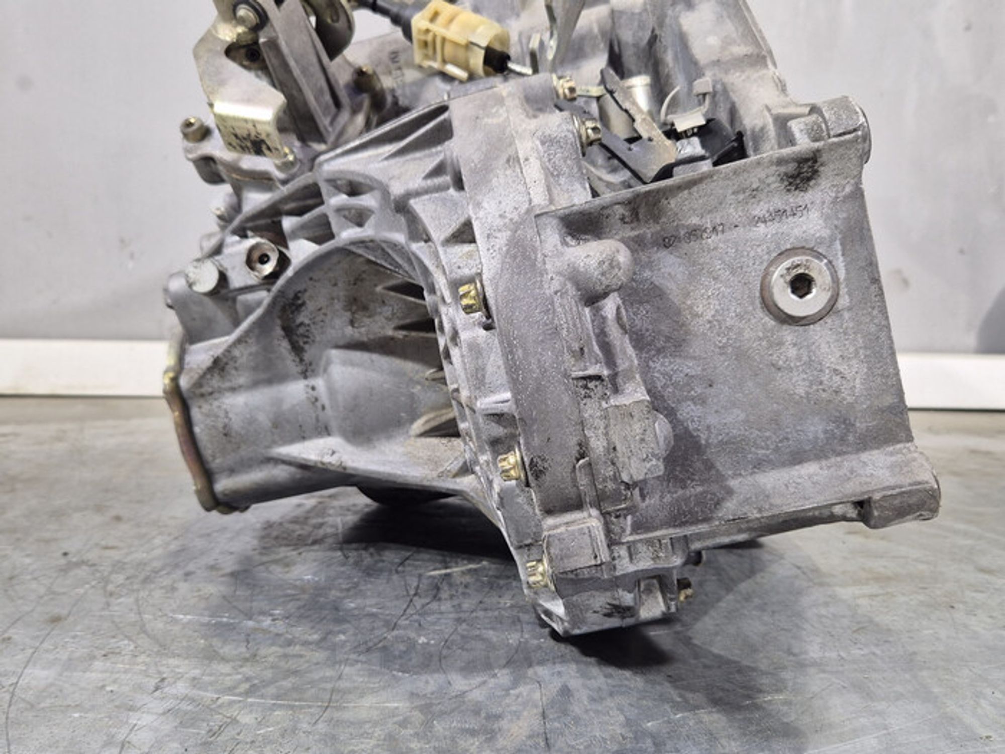 https://ycs.partsauto.market/partsauto-images/thmbs/78ee0fb3787e2dce013ed29fc8a1120c/ca3ad498dbd5e07e9f5aff21f5af2980/e4ed94103d6d7b974ee3ff0191128d0e.jpg
