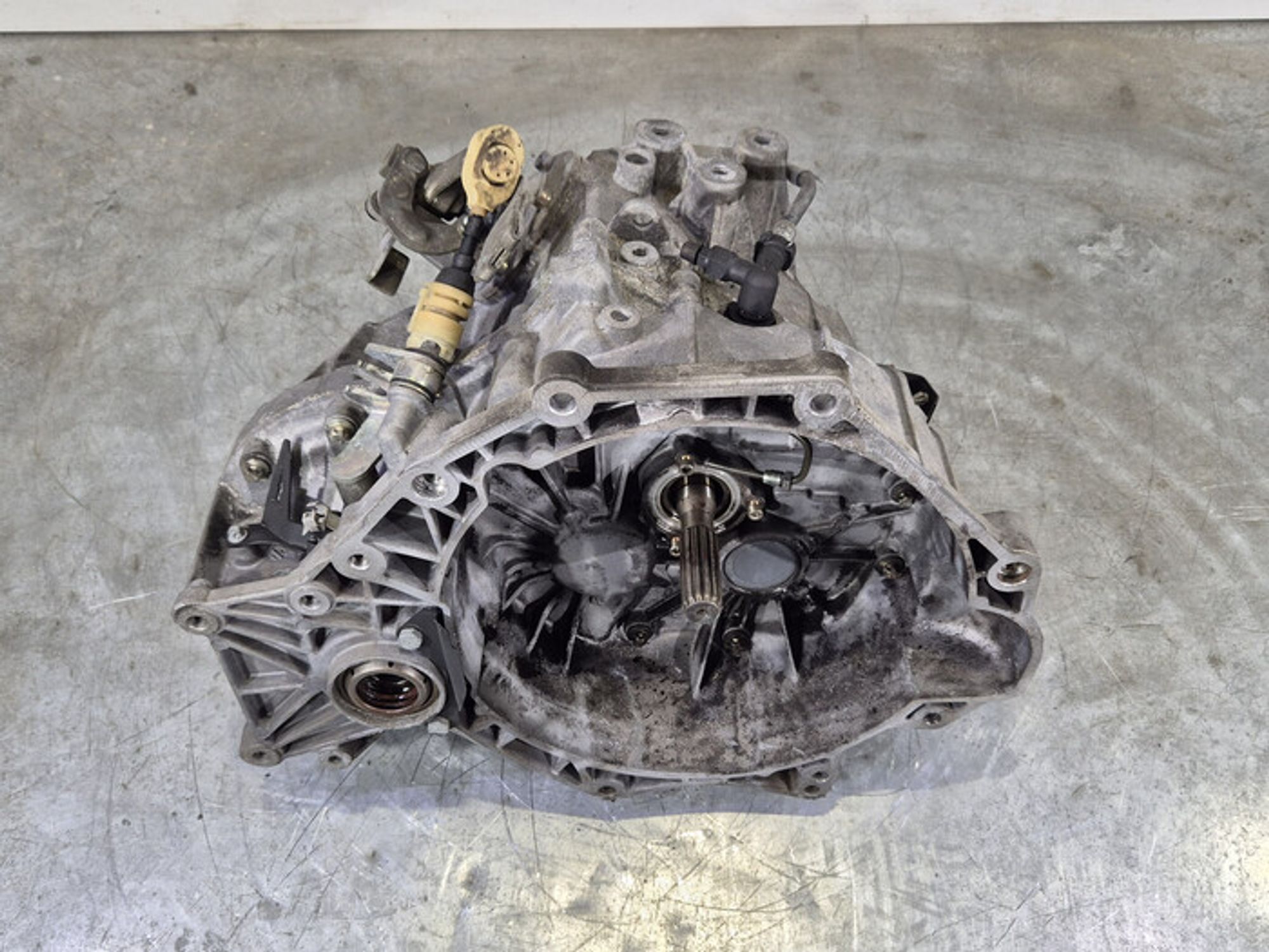 https://ycs.partsauto.market/partsauto-images/thmbs/78ee0fb3787e2dce013ed29fc8a1120c/ca3ad498dbd5e07e9f5aff21f5af2980/e67e61c937cb9f64549441287beb1fe8.jpg