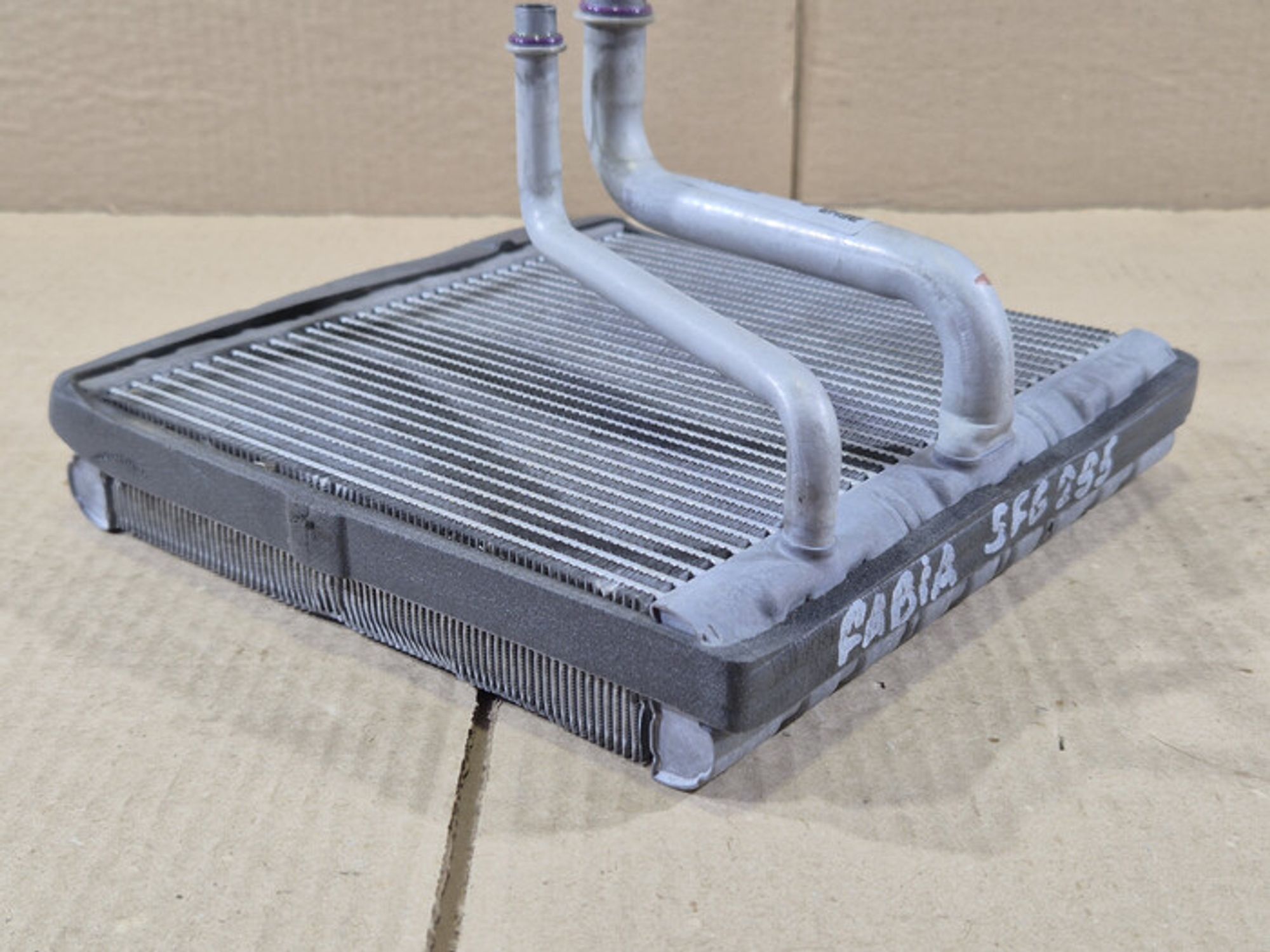 https://ycs.partsauto.market/partsauto-images/thmbs/78ee0fb3787e2dce013ed29fc8a1120c/cabde088cbf030a3321c311820c4e8da/3cc2304616d0242bc4eb94519c728aa6.jpg