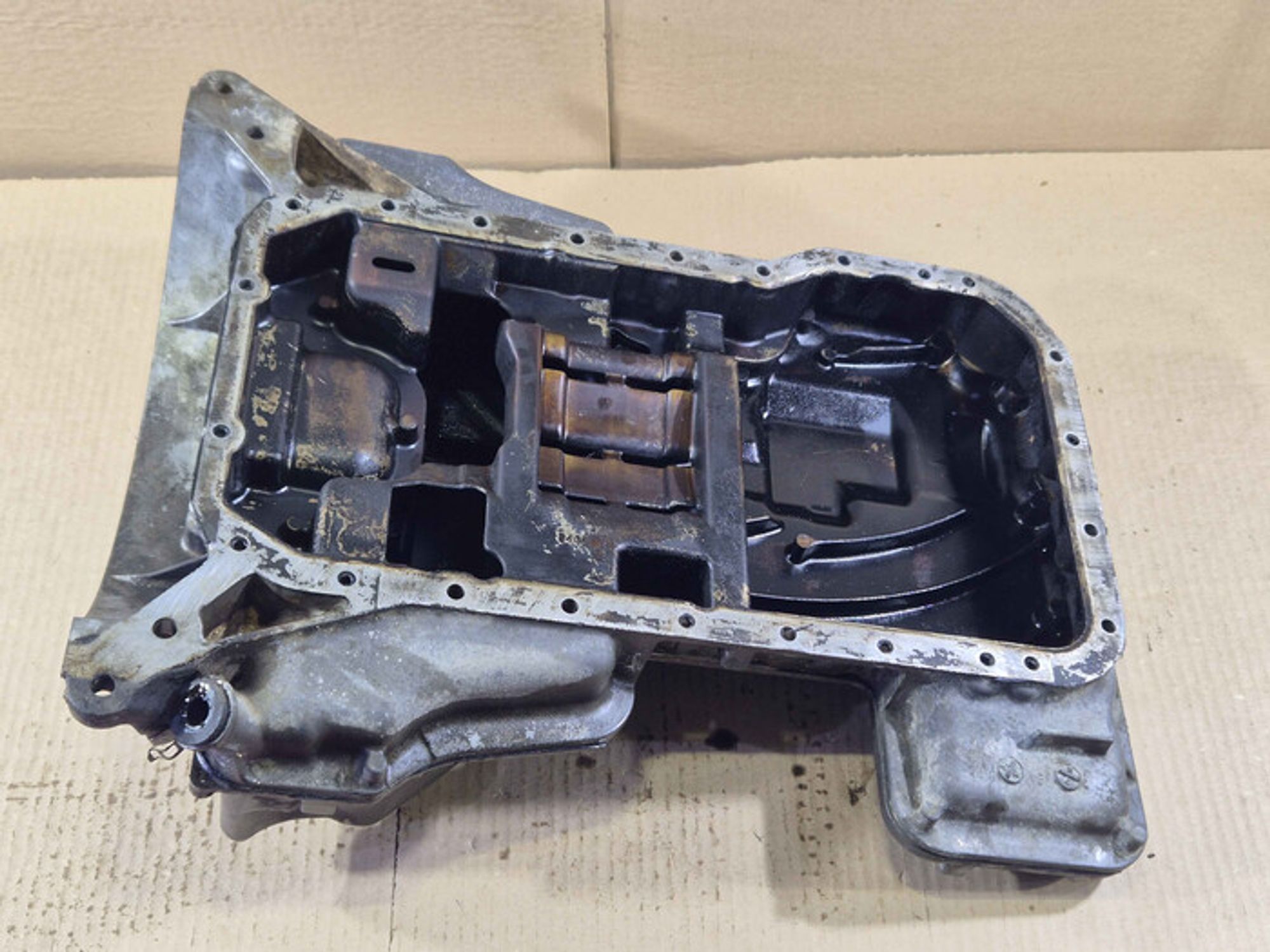 https://ycs.partsauto.market/partsauto-images/thmbs/78ee0fb3787e2dce013ed29fc8a1120c/cbb3ddcfd5e296d8ab30dc85893635a9/46b986fa5e79d784dd3e04616a6858fe.jpg