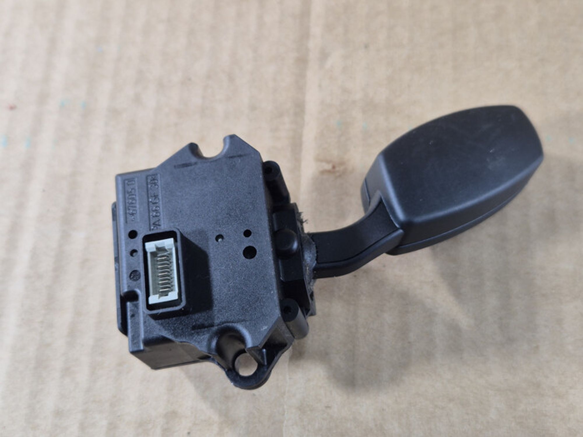 https://ycs.partsauto.market/partsauto-images/thmbs/78ee0fb3787e2dce013ed29fc8a1120c/cd360aaa2f1dc07bf5b0f8521571d2fb/520966085a80444213661d0110582445.jpg