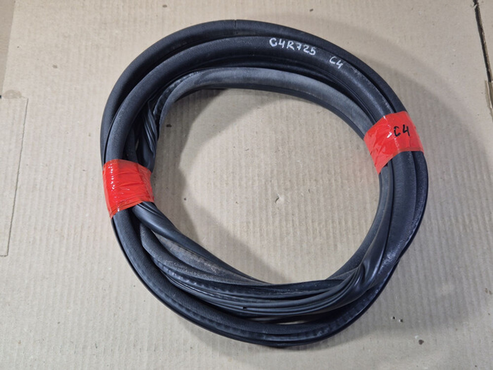 https://ycs.partsauto.market/partsauto-images/thmbs/78ee0fb3787e2dce013ed29fc8a1120c/cdfac2535f7aaa2a245031fb45fcdc2f/4599f5872734390d071701303d157e45.jpg