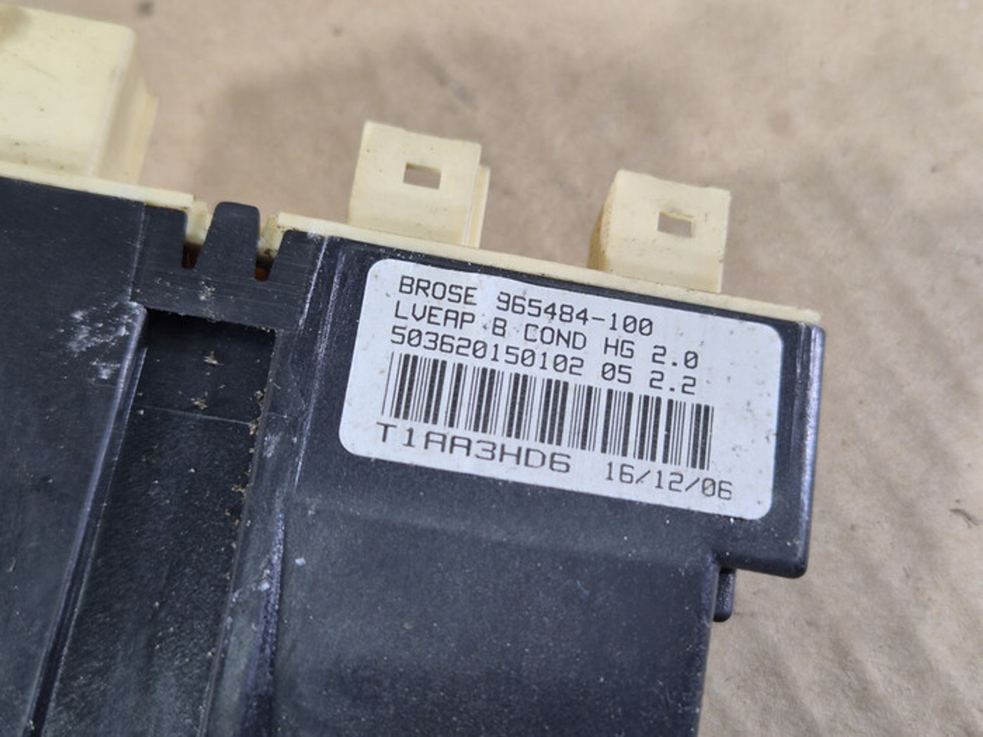 https://ycs.partsauto.market/partsauto-images/thmbs/78ee0fb3787e2dce013ed29fc8a1120c/cef8324b44573240835ab25faec6bb98/02a0a907ae3809b228c0358f330cc314.jpg
