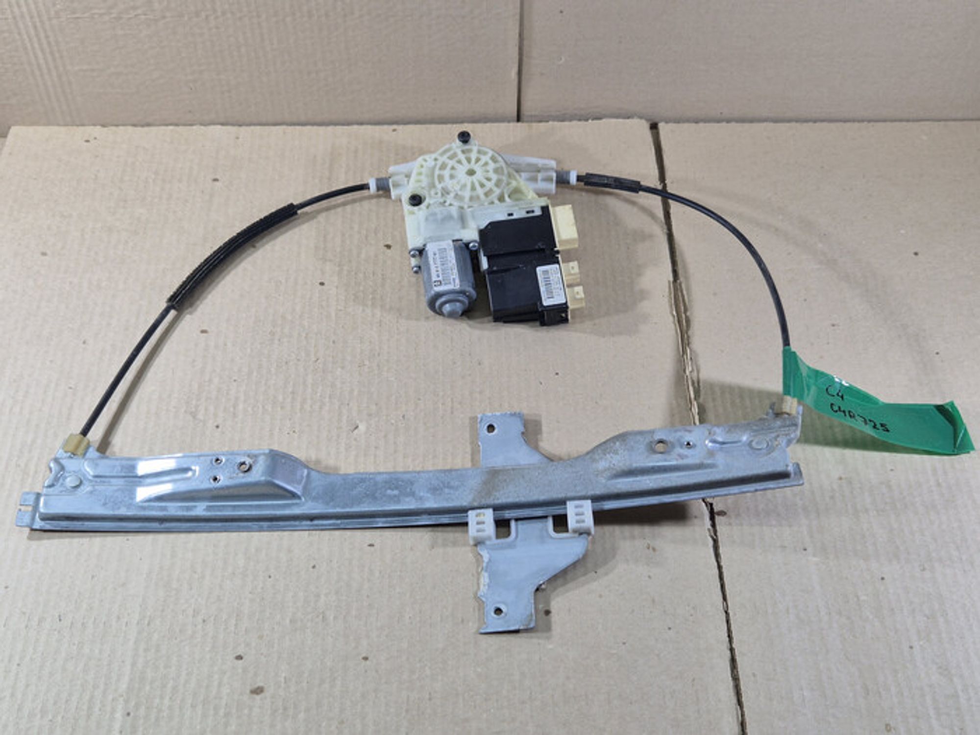 https://ycs.partsauto.market/partsauto-images/thmbs/78ee0fb3787e2dce013ed29fc8a1120c/cef8324b44573240835ab25faec6bb98/4bfd311adee842a8e4b8947376e1fa16.jpg