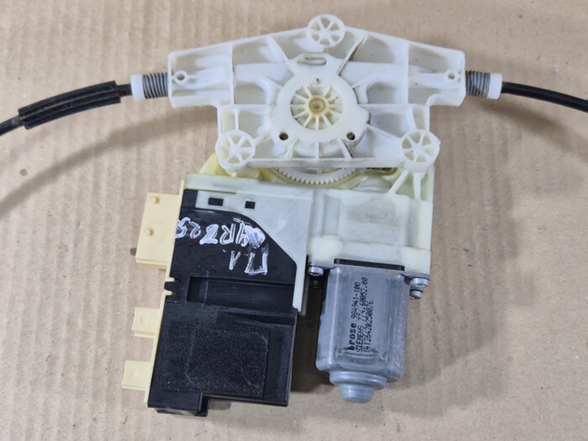 https://ycs.partsauto.market/partsauto-images/thmbs/78ee0fb3787e2dce013ed29fc8a1120c/cef8324b44573240835ab25faec6bb98/e4b7b1d494d7aca9789aacbf30e556c0.jpg