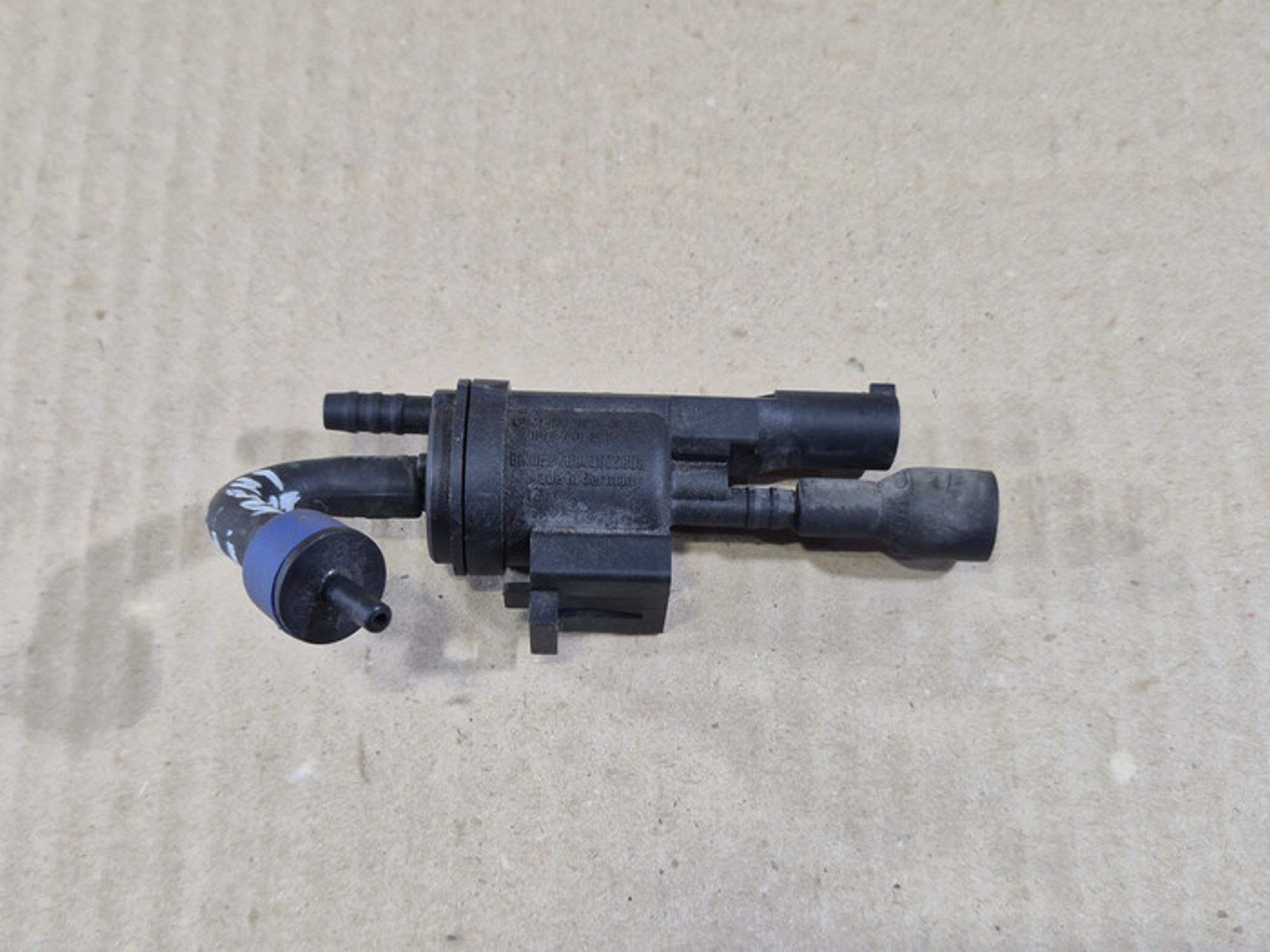 https://ycs.partsauto.market/partsauto-images/thmbs/78ee0fb3787e2dce013ed29fc8a1120c/cf5d2b4d2b2472c7c32caf8c9ea4bc67/ecbd513d4b5364bd98765b58aaeb56ae.jpg