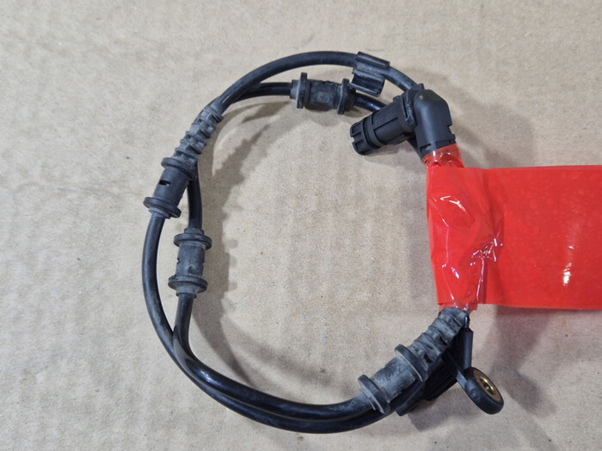 https://ycs.partsauto.market/partsauto-images/thmbs/78ee0fb3787e2dce013ed29fc8a1120c/cfcb03fdcf21876cc4e2d0521e07964a/32632bd5dba38df936adc8ed06063d0f.jpg