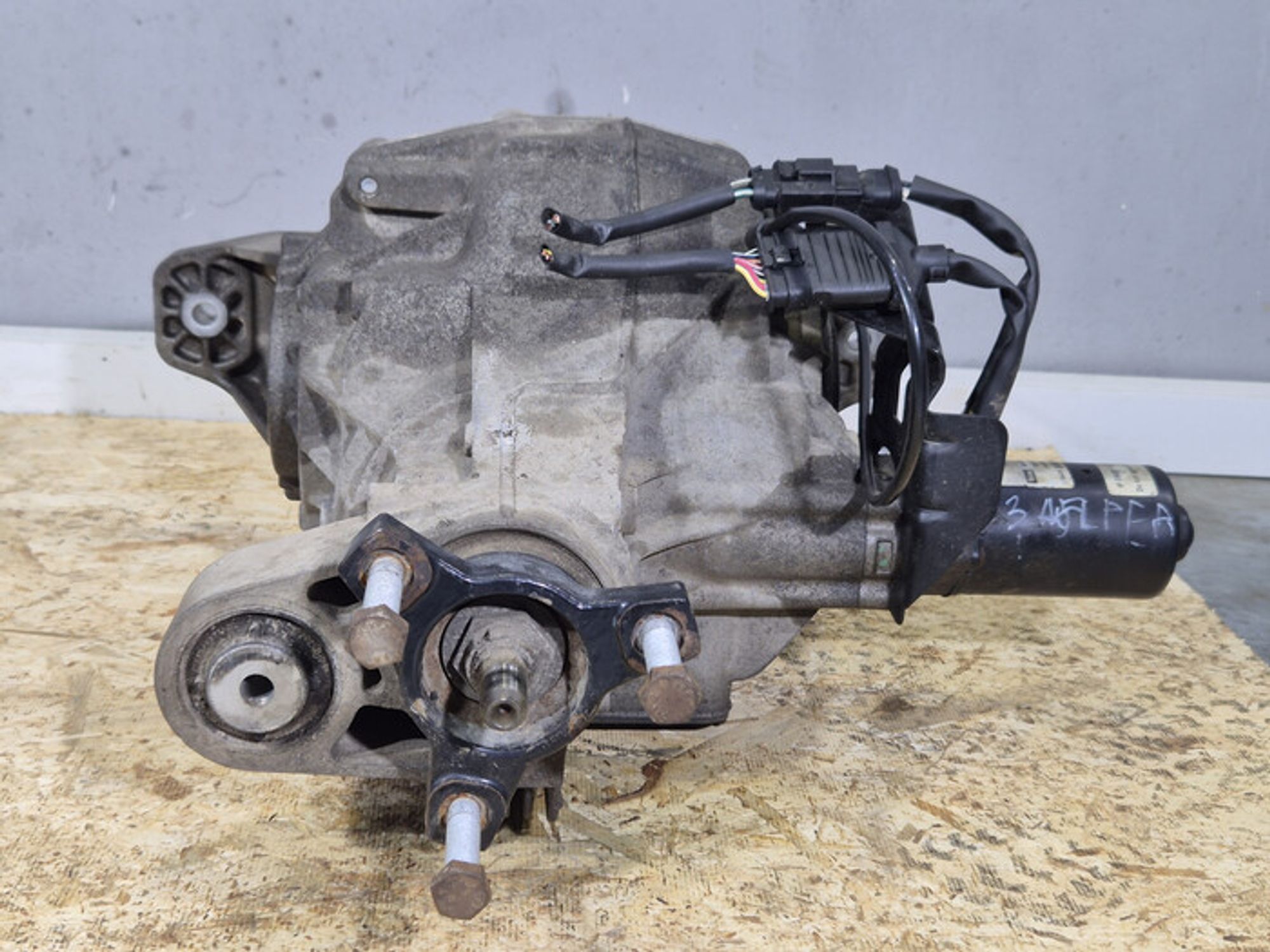 https://ycs.partsauto.market/partsauto-images/thmbs/78ee0fb3787e2dce013ed29fc8a1120c/d00463dd9d0f3b42507dbac20d1b2aaf/b7458a2104e515884e68e54e9ba4fb0a.jpg