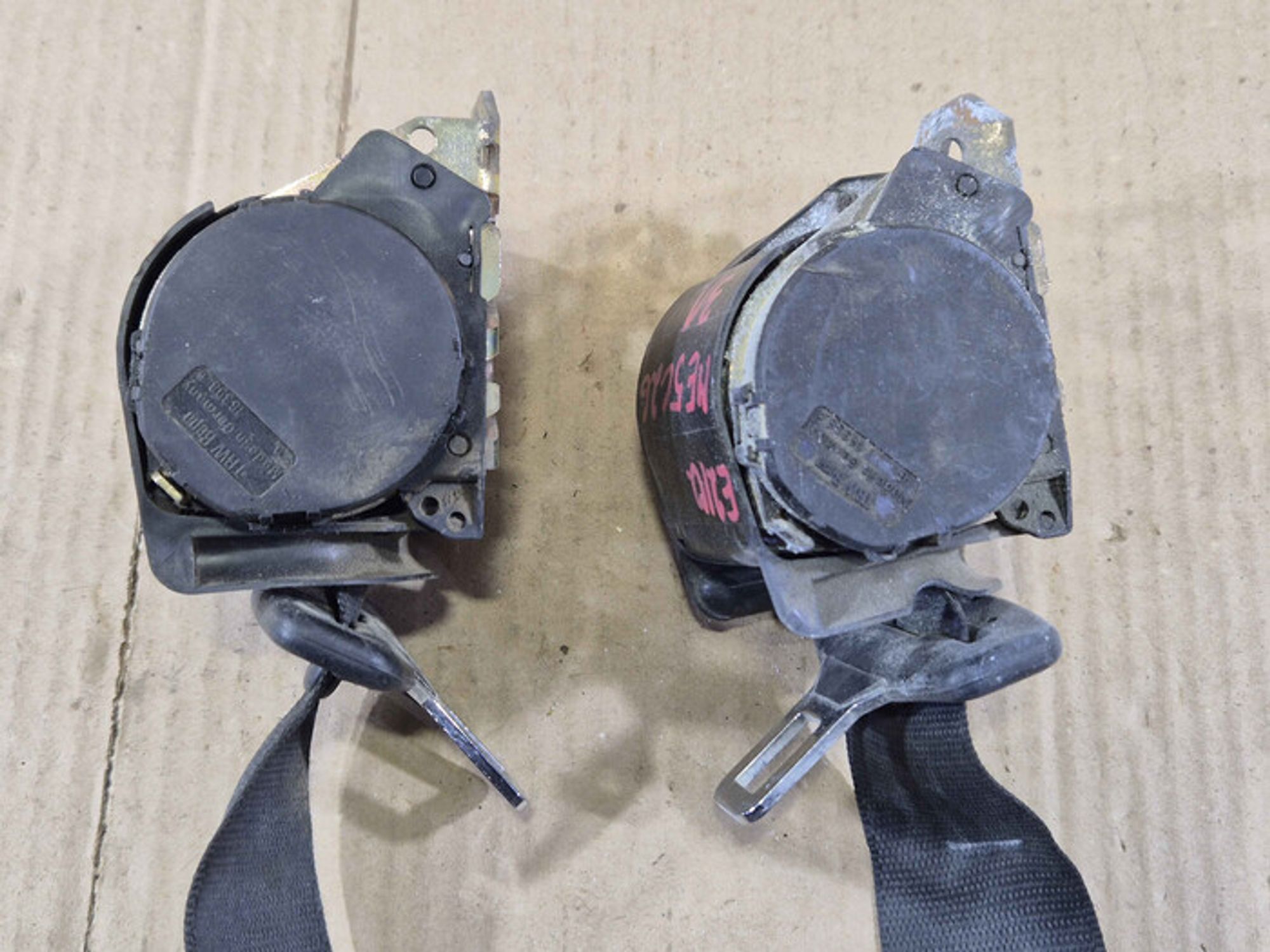 https://ycs.partsauto.market/partsauto-images/thmbs/78ee0fb3787e2dce013ed29fc8a1120c/d038fae952b4cf3f258d6c620eb409d7/99a1709c1865452924b3fd06072e2d57.jpg