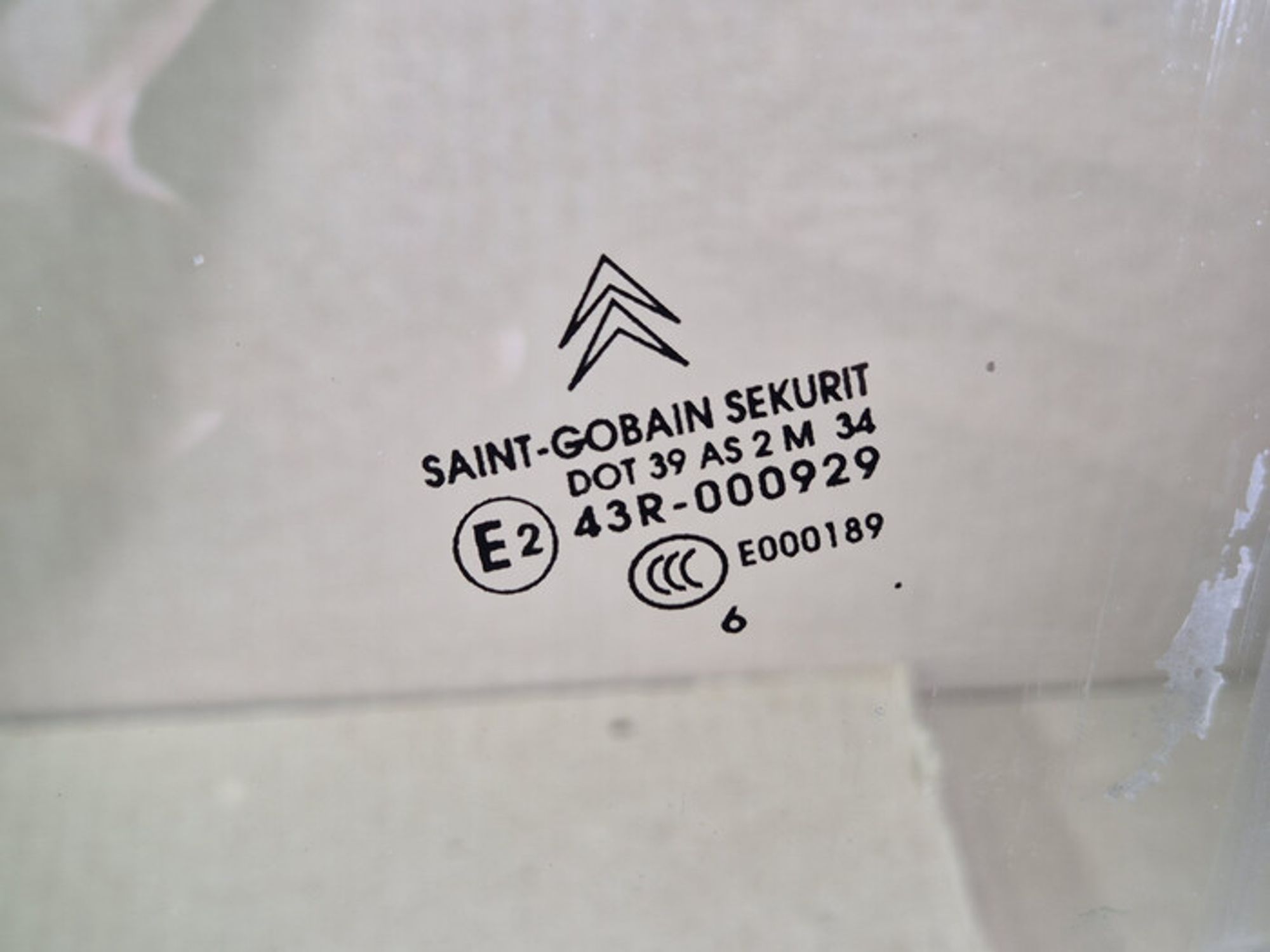 https://ycs.partsauto.market/partsauto-images/thmbs/78ee0fb3787e2dce013ed29fc8a1120c/d1eb8893c30ff921ac434b8940b8e8c8/75532a935607805bc9fae2144ffc496c.jpg