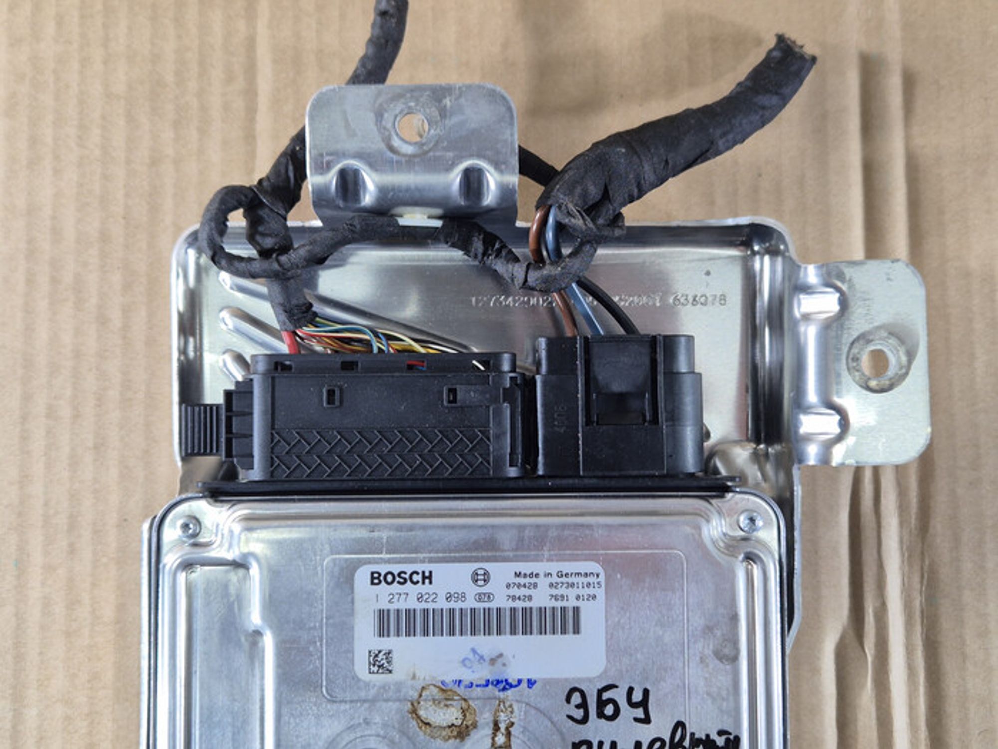 https://ycs.partsauto.market/partsauto-images/thmbs/78ee0fb3787e2dce013ed29fc8a1120c/d256e6dfb4096c101a3bbb3382851086/cca66f417d7fe69db5ef5b9a3cd3bb8c.jpg