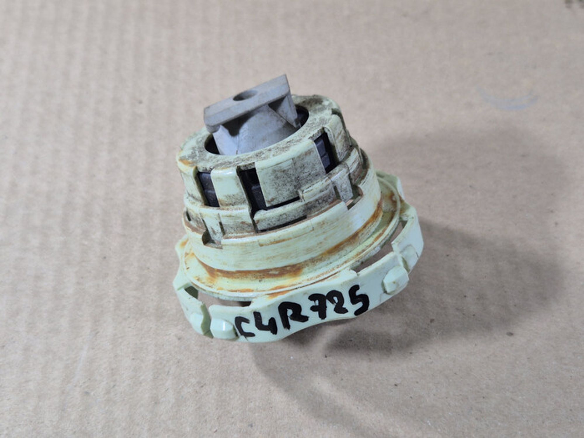 https://ycs.partsauto.market/partsauto-images/thmbs/78ee0fb3787e2dce013ed29fc8a1120c/d27193b912e5380779b12373ea93eb32/8e036f3c0166f77b8777e948e4580293.jpg