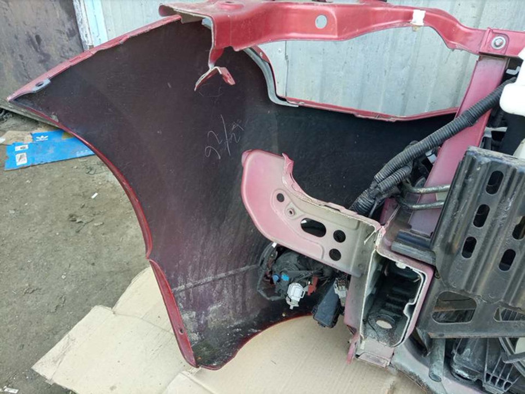 https://ycs.partsauto.market/partsauto-images/thmbs/78ee0fb3787e2dce013ed29fc8a1120c/d2a48d6fb35df0ae3ae9645865e62778/00ce93963f95d3084de2cc16f5ed6a89.jpg