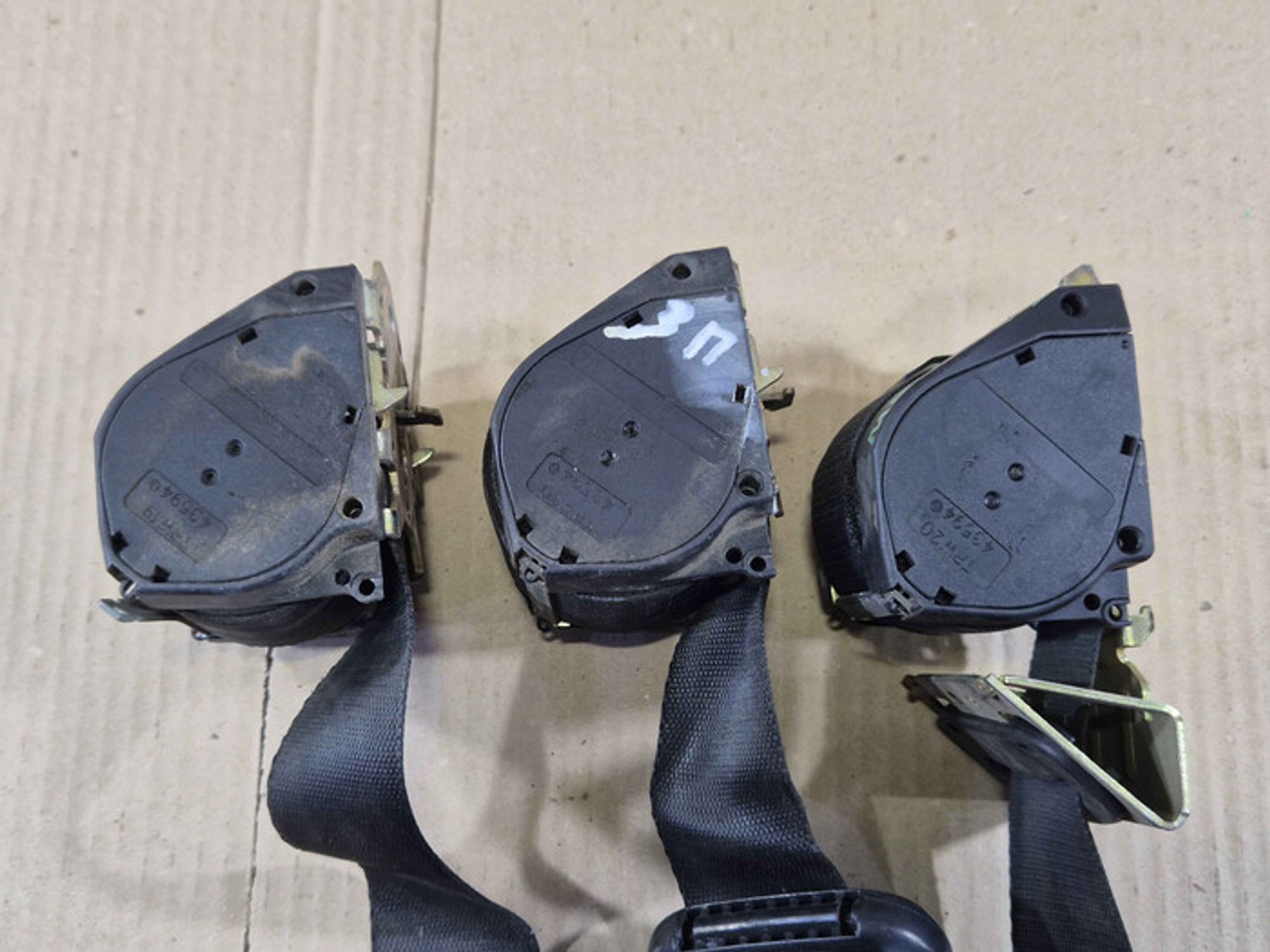 https://ycs.partsauto.market/partsauto-images/thmbs/78ee0fb3787e2dce013ed29fc8a1120c/d3c8c378d9a5bf9a70b7a93284a4f133/4a5b15d696ec09b5bd58645099f80235.jpg