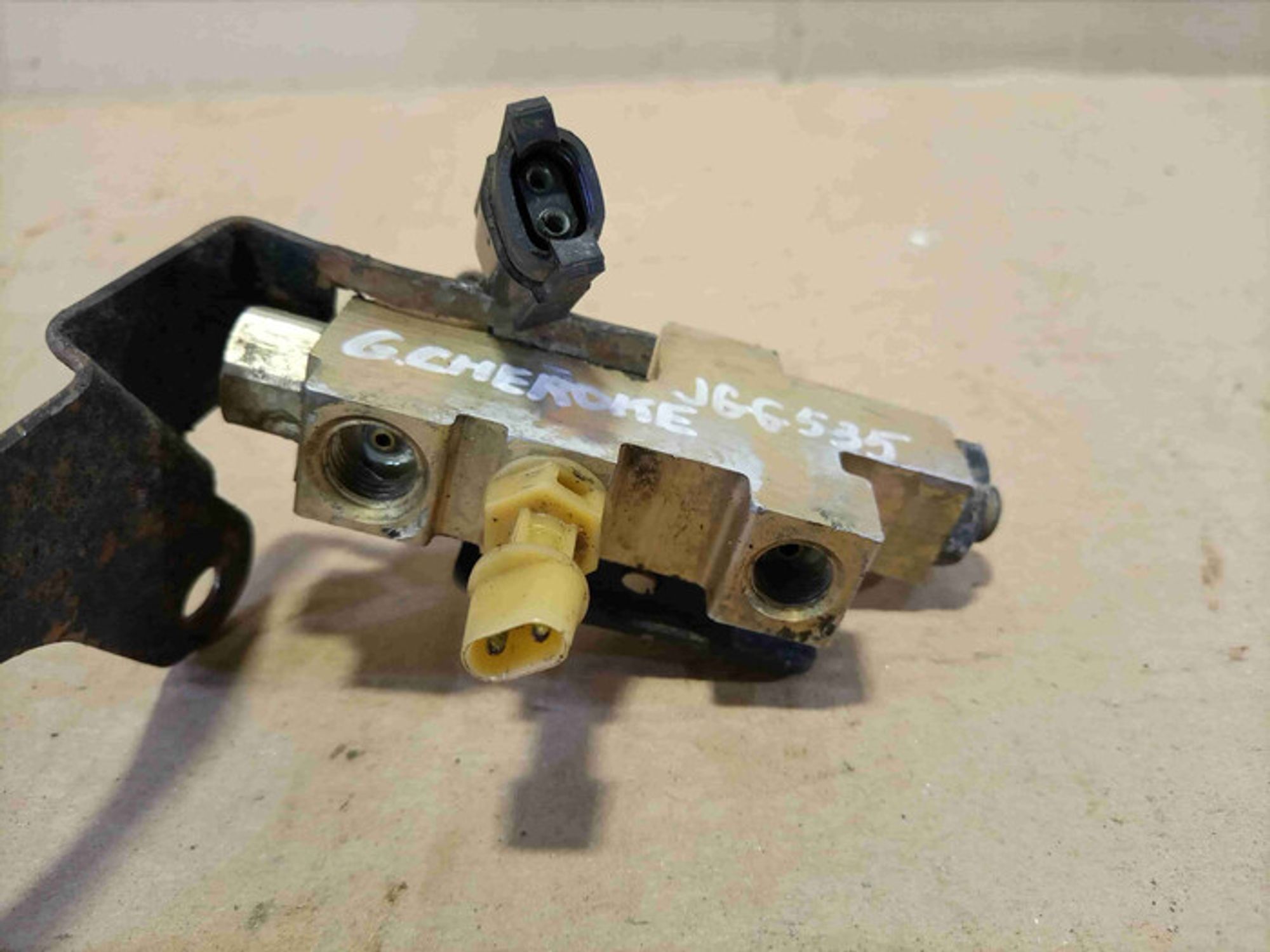 https://ycs.partsauto.market/partsauto-images/thmbs/78ee0fb3787e2dce013ed29fc8a1120c/d406f7ee03ccdd4d63c5fe8bdf819637/2528f1ce30bee3f0eba2fa7757d7478e.jpg