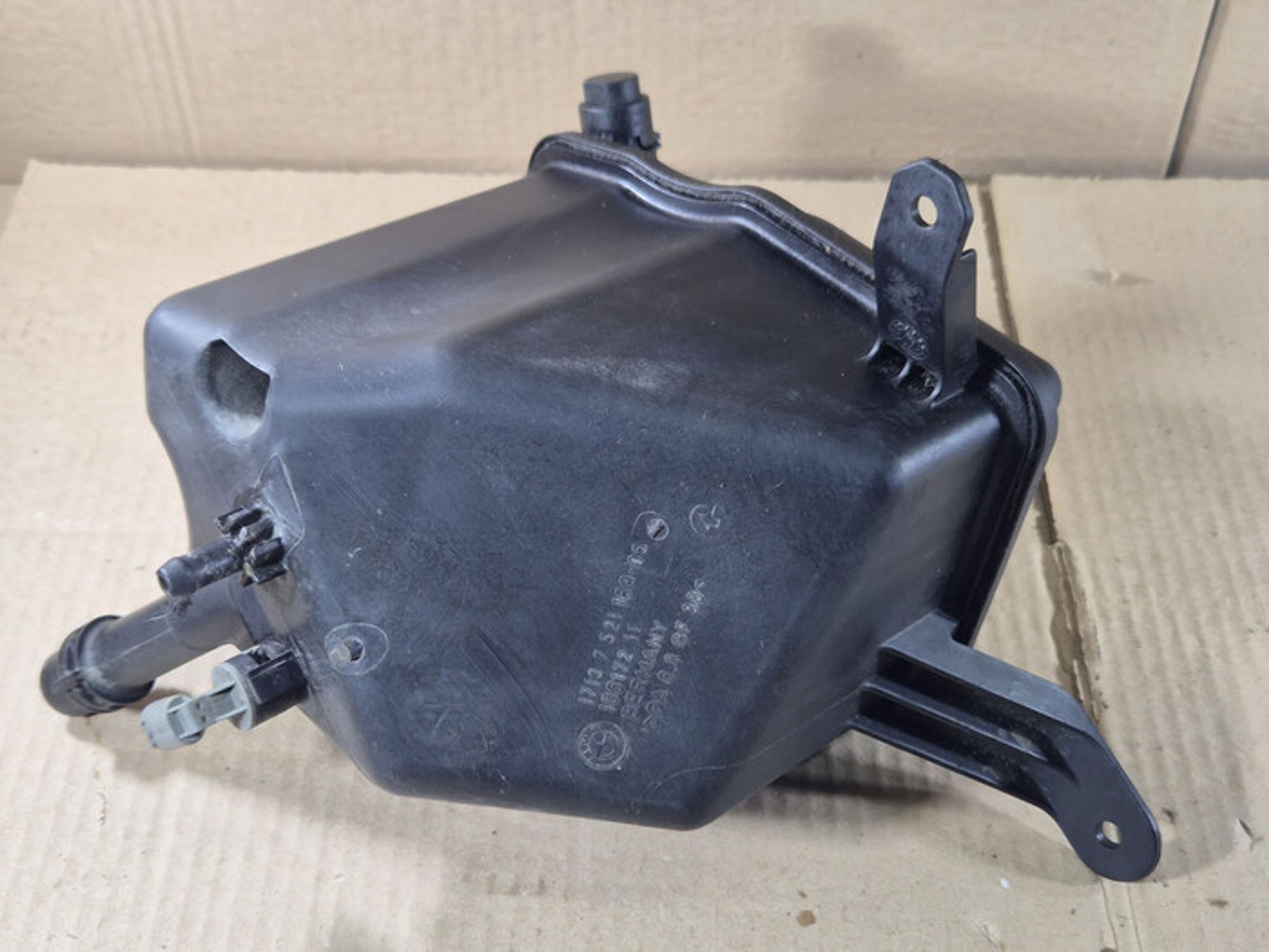 https://ycs.partsauto.market/partsauto-images/thmbs/78ee0fb3787e2dce013ed29fc8a1120c/d85d6eb5b207ef9f378acf3737da6dfa/265496edf077370a12fc03b096dddeb9.jpg