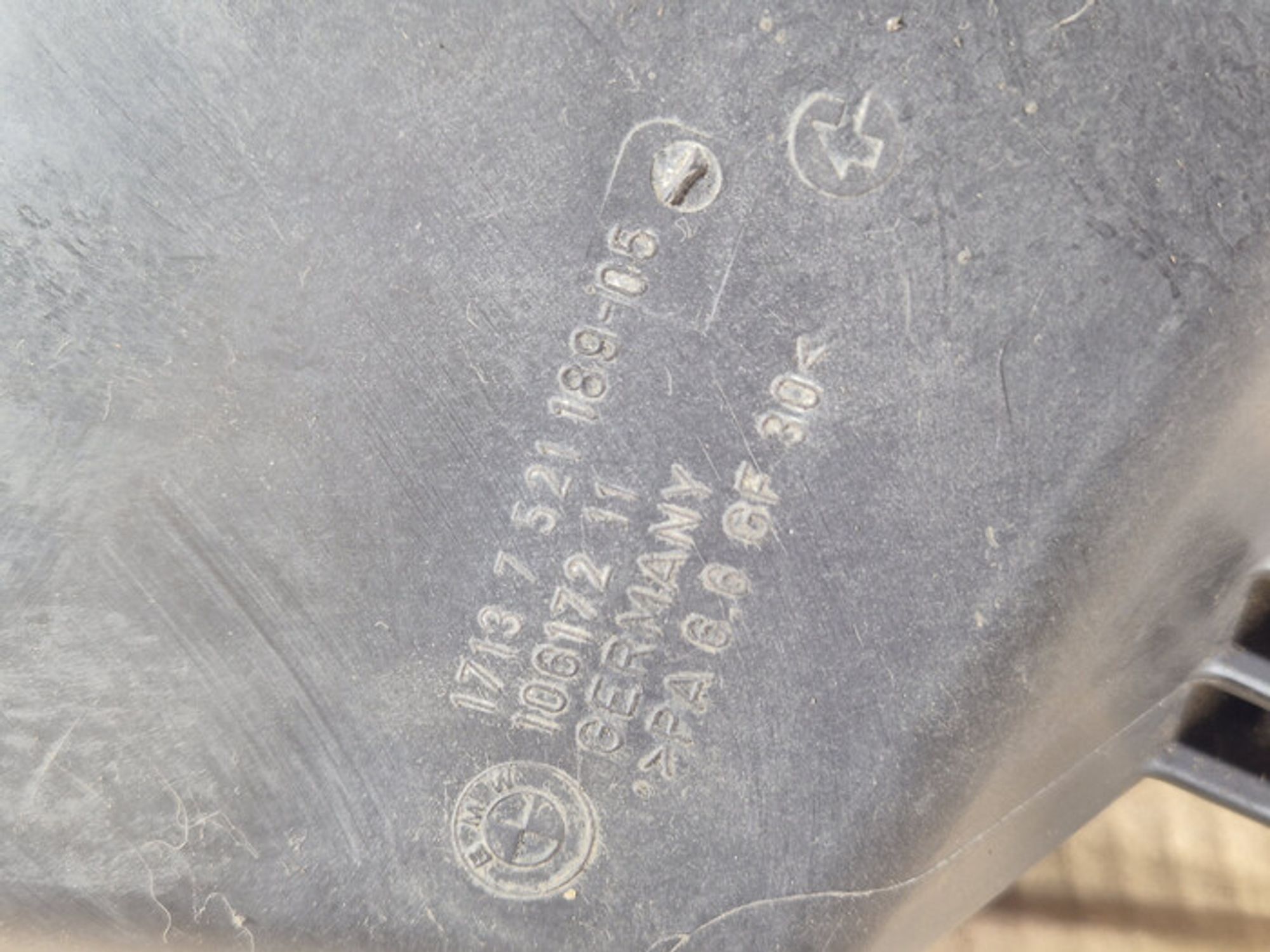 https://ycs.partsauto.market/partsauto-images/thmbs/78ee0fb3787e2dce013ed29fc8a1120c/d85d6eb5b207ef9f378acf3737da6dfa/ff75b8d93d2da075bebaf3e468e8da1b.jpg
