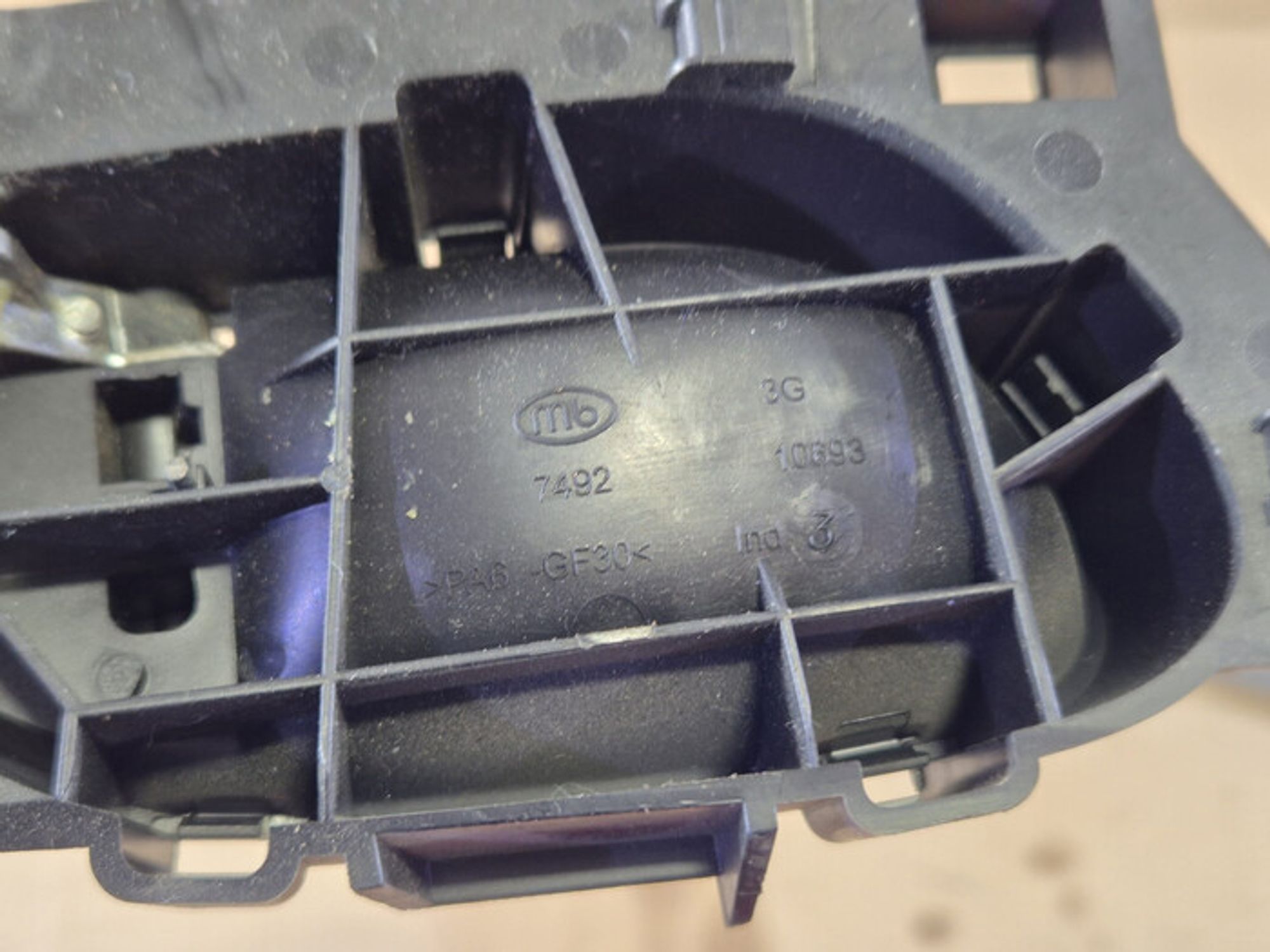 https://ycs.partsauto.market/partsauto-images/thmbs/78ee0fb3787e2dce013ed29fc8a1120c/d9b57f057622fdc4ab04339bc47168bf/a4eda9dec56ba506abbe361a368fdd6c.jpg