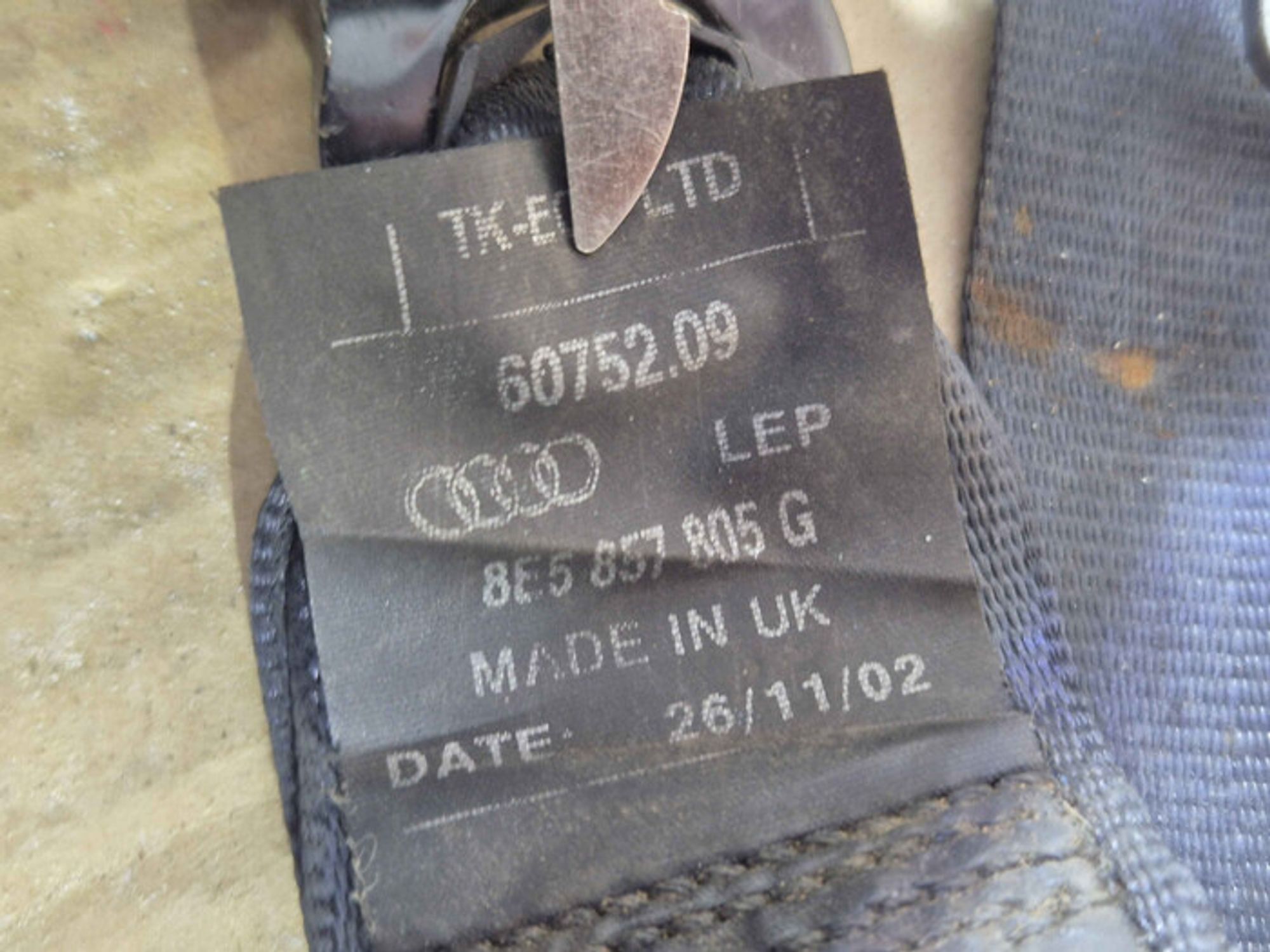 https://ycs.partsauto.market/partsauto-images/thmbs/78ee0fb3787e2dce013ed29fc8a1120c/d9dfe7948acb473bd3fdce5417e5d527/02036216f64652b82cf9db46de4c0e9a.jpg