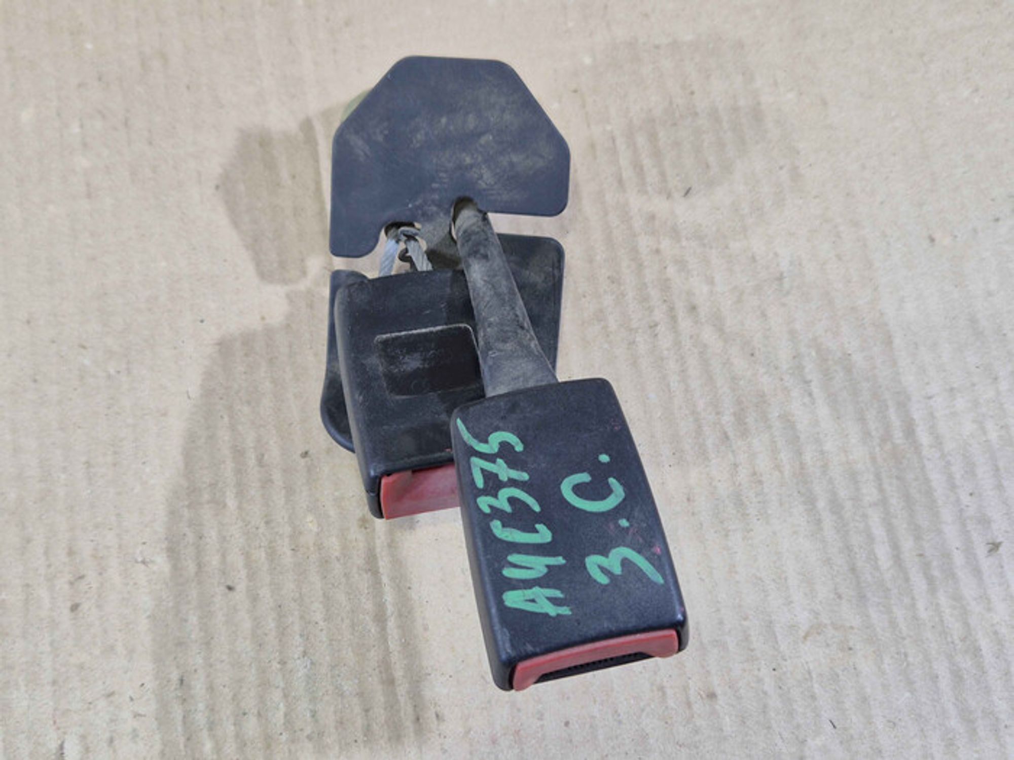 https://ycs.partsauto.market/partsauto-images/thmbs/78ee0fb3787e2dce013ed29fc8a1120c/d9dfe7948acb473bd3fdce5417e5d527/3f6fc316a5e9b105dec58c274b12e619.jpg