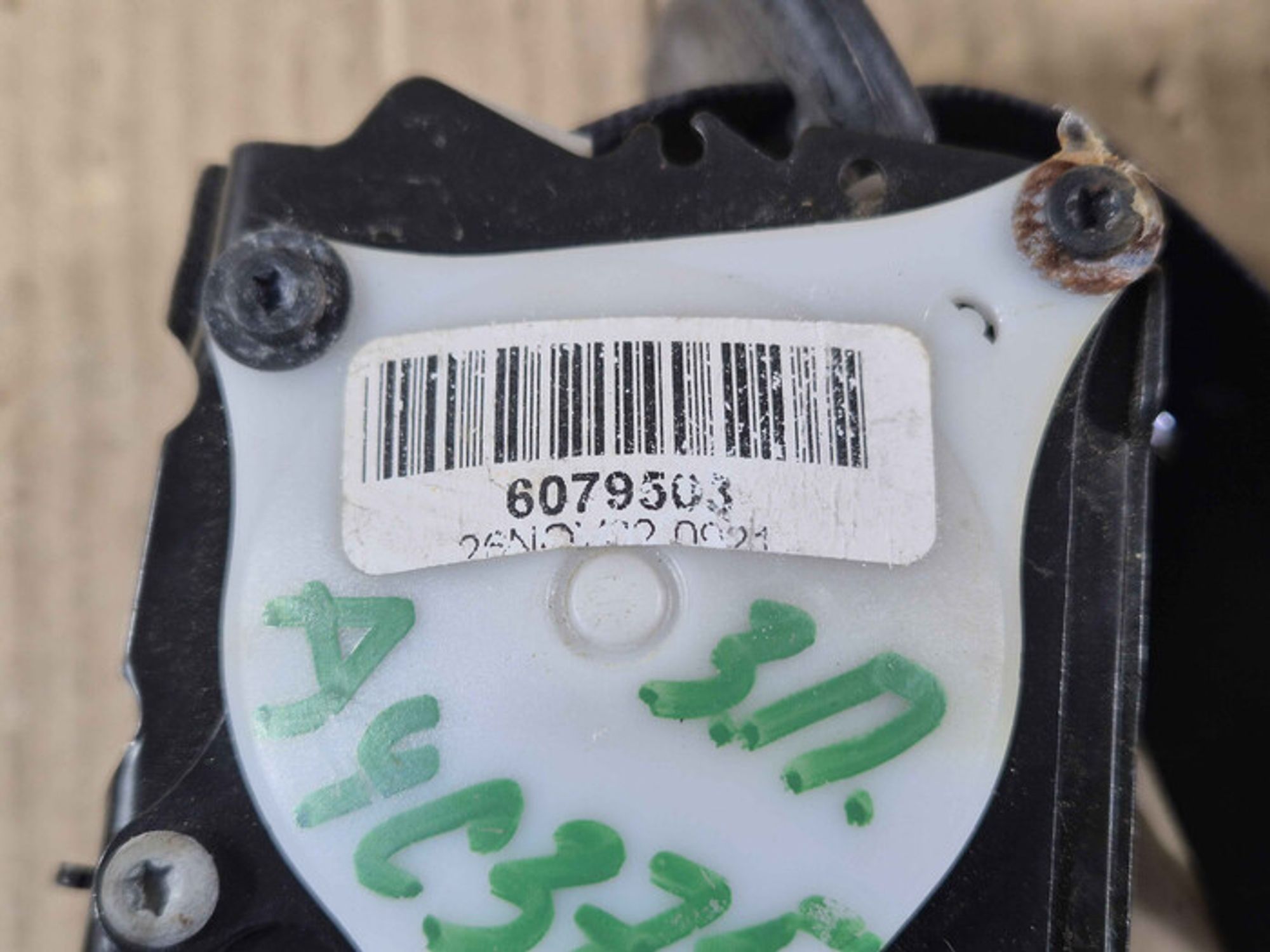 https://ycs.partsauto.market/partsauto-images/thmbs/78ee0fb3787e2dce013ed29fc8a1120c/d9dfe7948acb473bd3fdce5417e5d527/cf4ebdc2547932e4292e4f0ff19656a0.jpg
