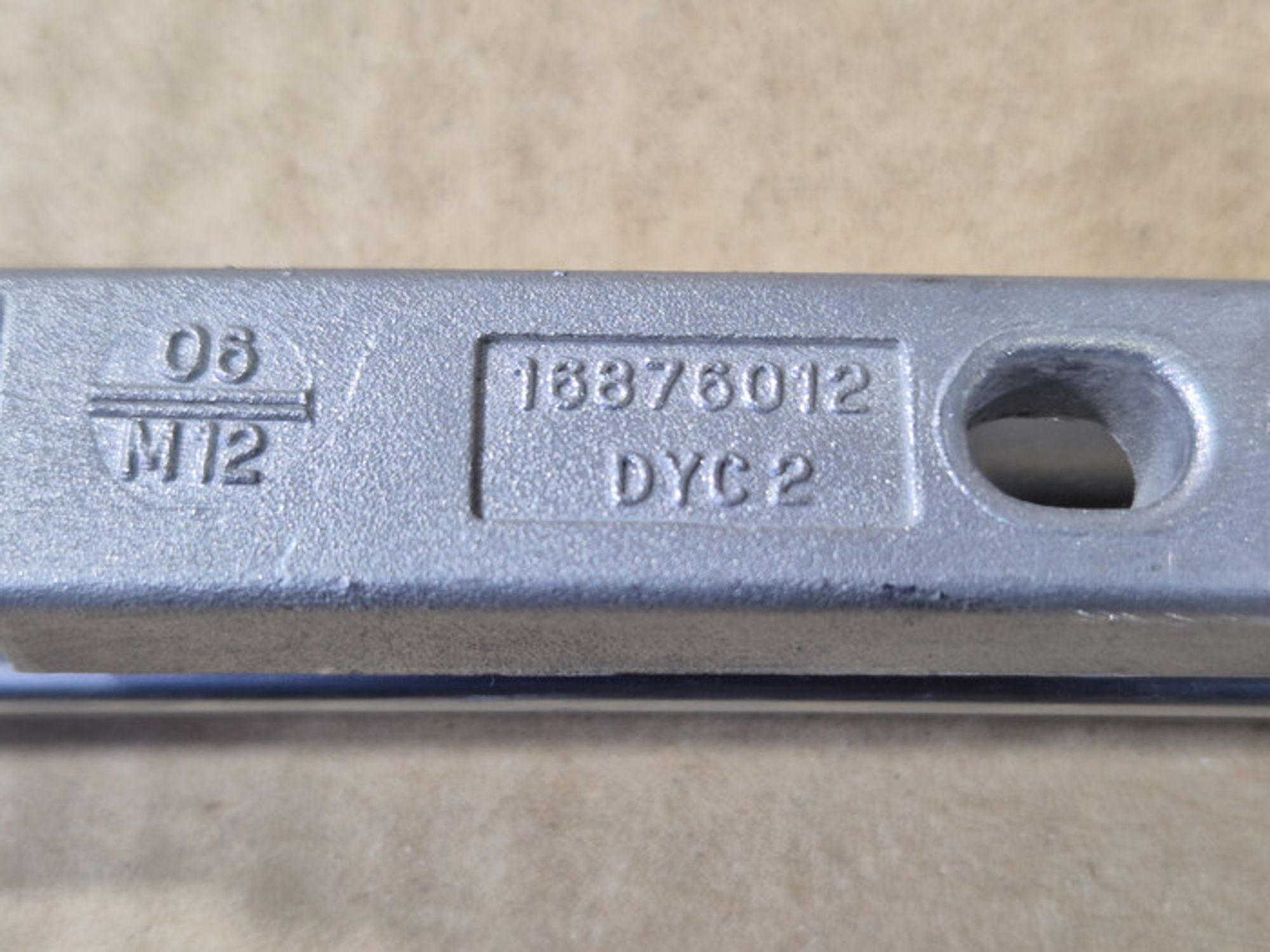 https://ycs.partsauto.market/partsauto-images/thmbs/78ee0fb3787e2dce013ed29fc8a1120c/daaefb62db841c4aa84e2d524bce813f/b280fee4594fc6b325c9facfe2548645.jpg