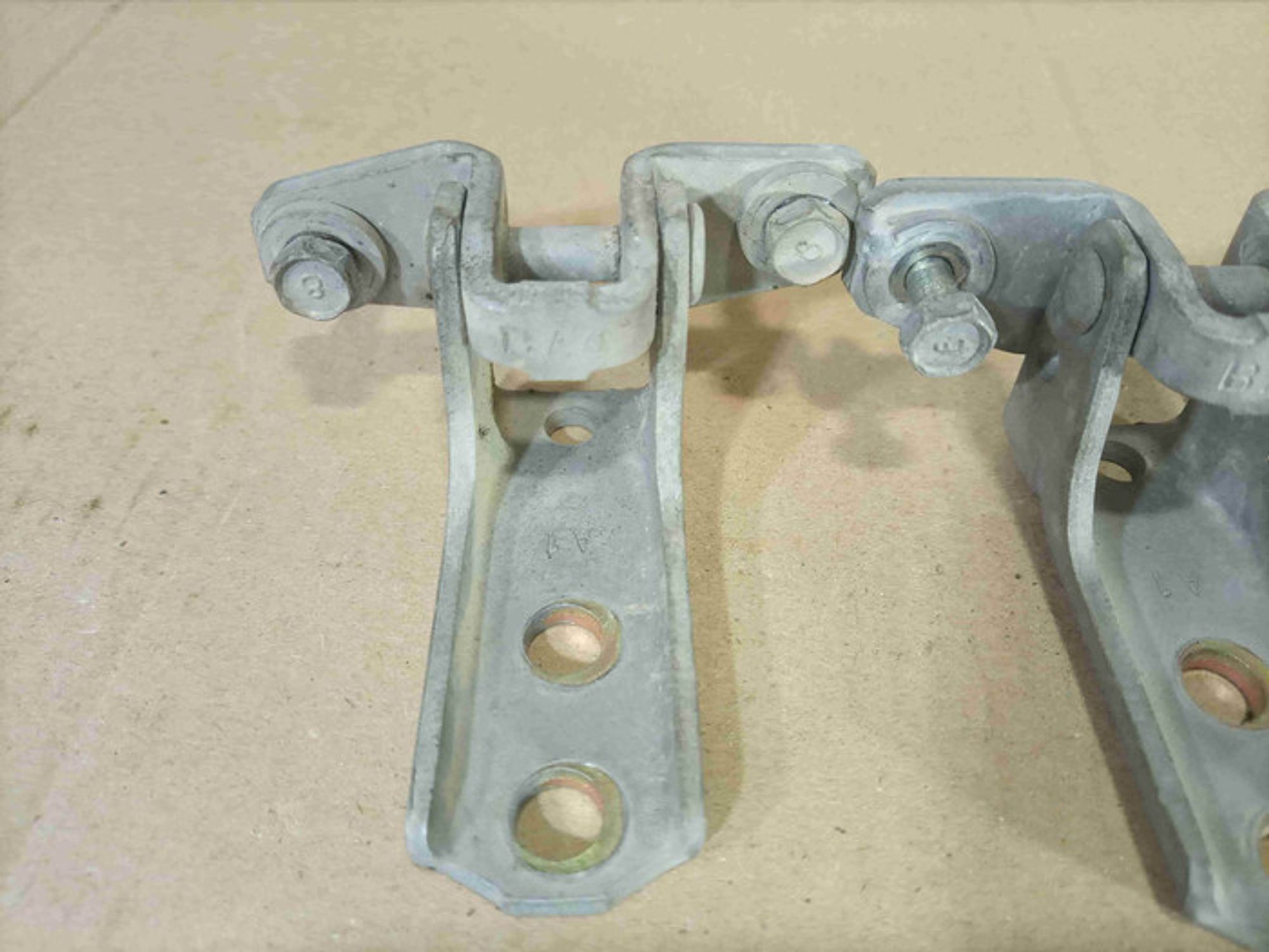 https://ycs.partsauto.market/partsauto-images/thmbs/78ee0fb3787e2dce013ed29fc8a1120c/dbc622855225874823eebb0abfe8e84c/1d95efe21759c223fad909c5e9a34ec8.jpg