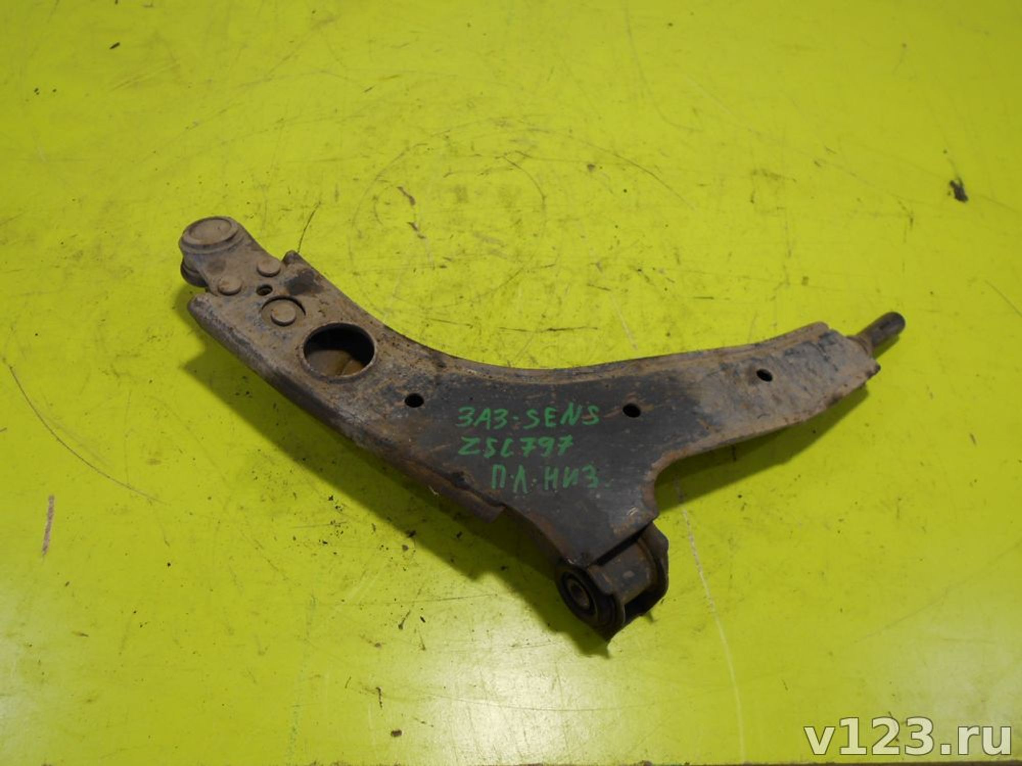 https://ycs.partsauto.market/partsauto-images/thmbs/78ee0fb3787e2dce013ed29fc8a1120c/dc4983ff1294d937ca7a398b41813efb/0210297a74d26da94c603b16f0265102.jpg