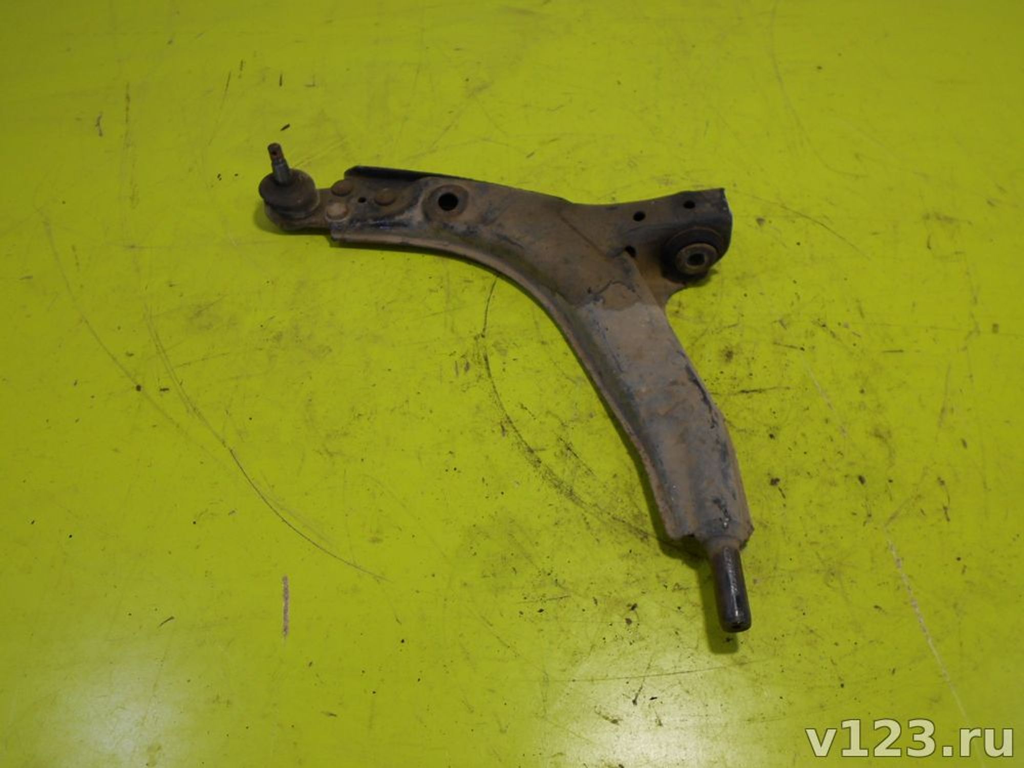 https://ycs.partsauto.market/partsauto-images/thmbs/78ee0fb3787e2dce013ed29fc8a1120c/dc4983ff1294d937ca7a398b41813efb/243fc5064657f450197ab3a053615b2b.jpg
