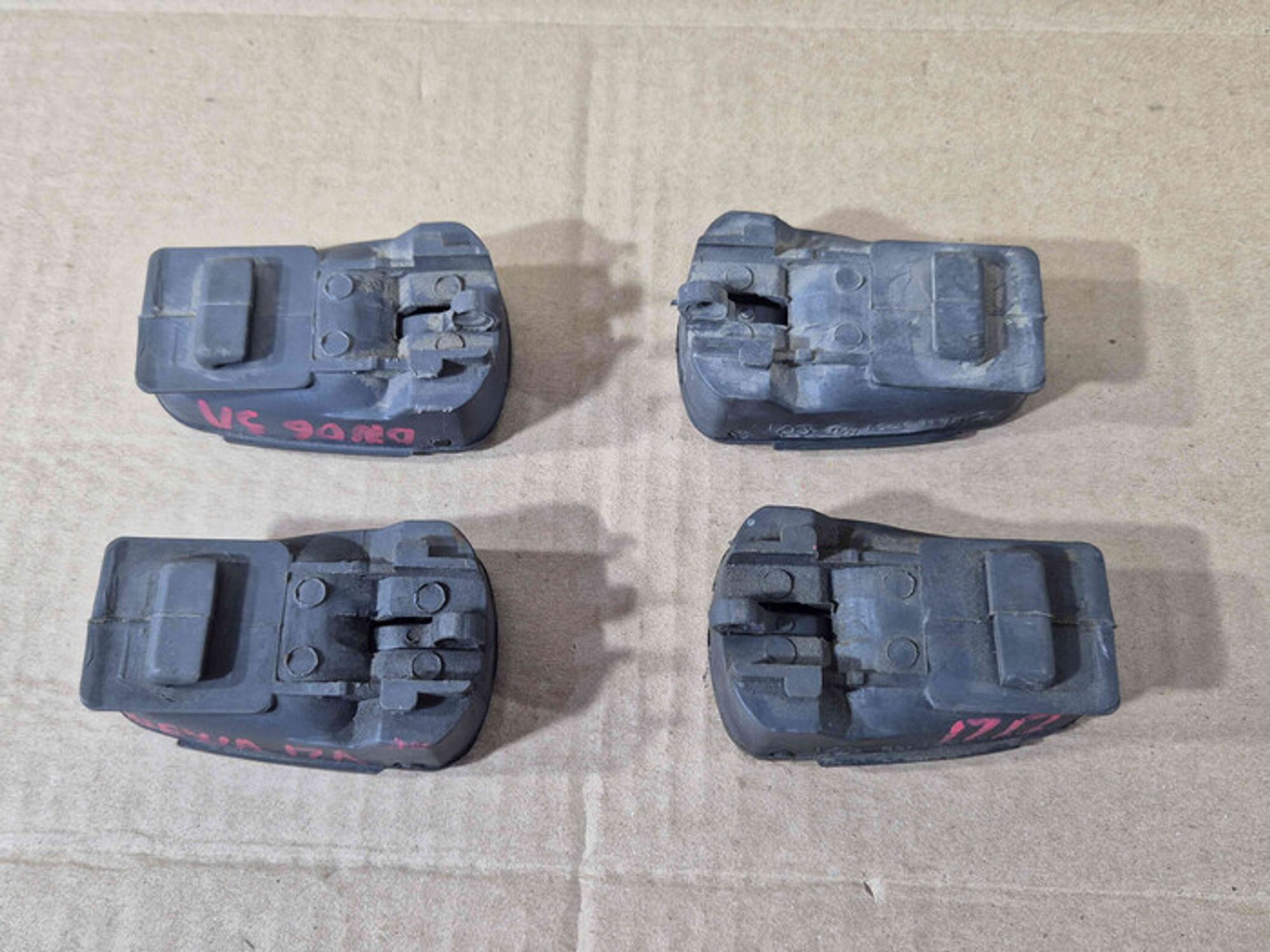 https://ycs.partsauto.market/partsauto-images/thmbs/78ee0fb3787e2dce013ed29fc8a1120c/dd094bd0d6ec2cdfe4e788f0f8430d54/4dfceca4b99d06927520b94963fae92a.jpg