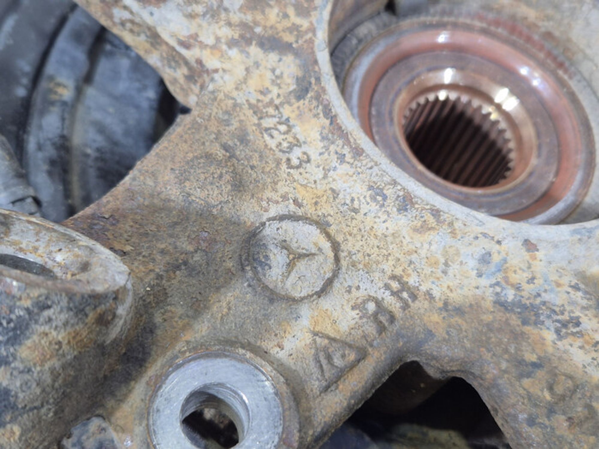 https://ycs.partsauto.market/partsauto-images/thmbs/78ee0fb3787e2dce013ed29fc8a1120c/df2ec284c023d0297b89887b69241341/3a8ca0f9eaeb4eb0c7f8b24e6c63a5f4.jpg