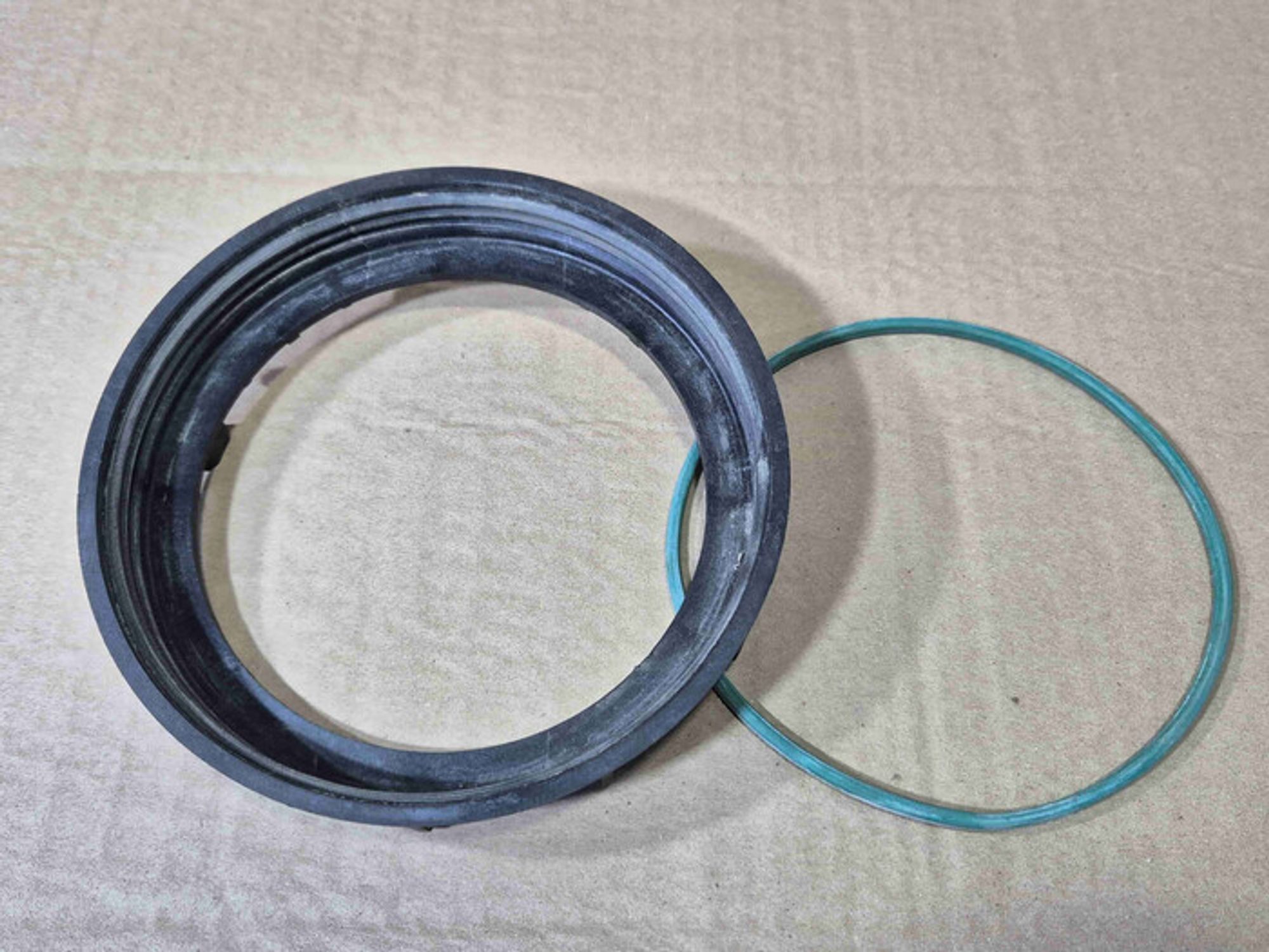 https://ycs.partsauto.market/partsauto-images/thmbs/78ee0fb3787e2dce013ed29fc8a1120c/df7e29528e4d0a2b759471b02fad0447/6ed5e628d97da328450407ee28fcb6e4.jpg